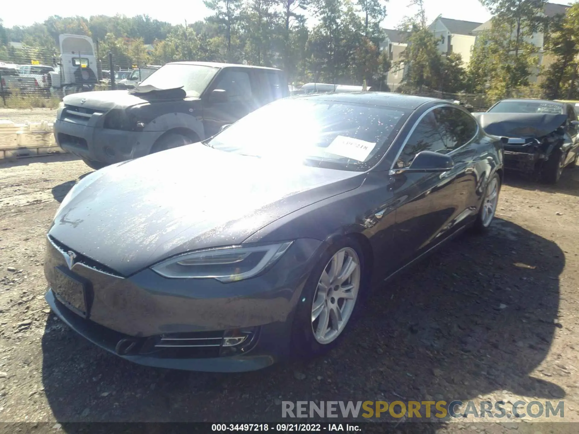2 Photograph of a damaged car 5YJSA1E25LF391416 TESLA MODEL S 2020