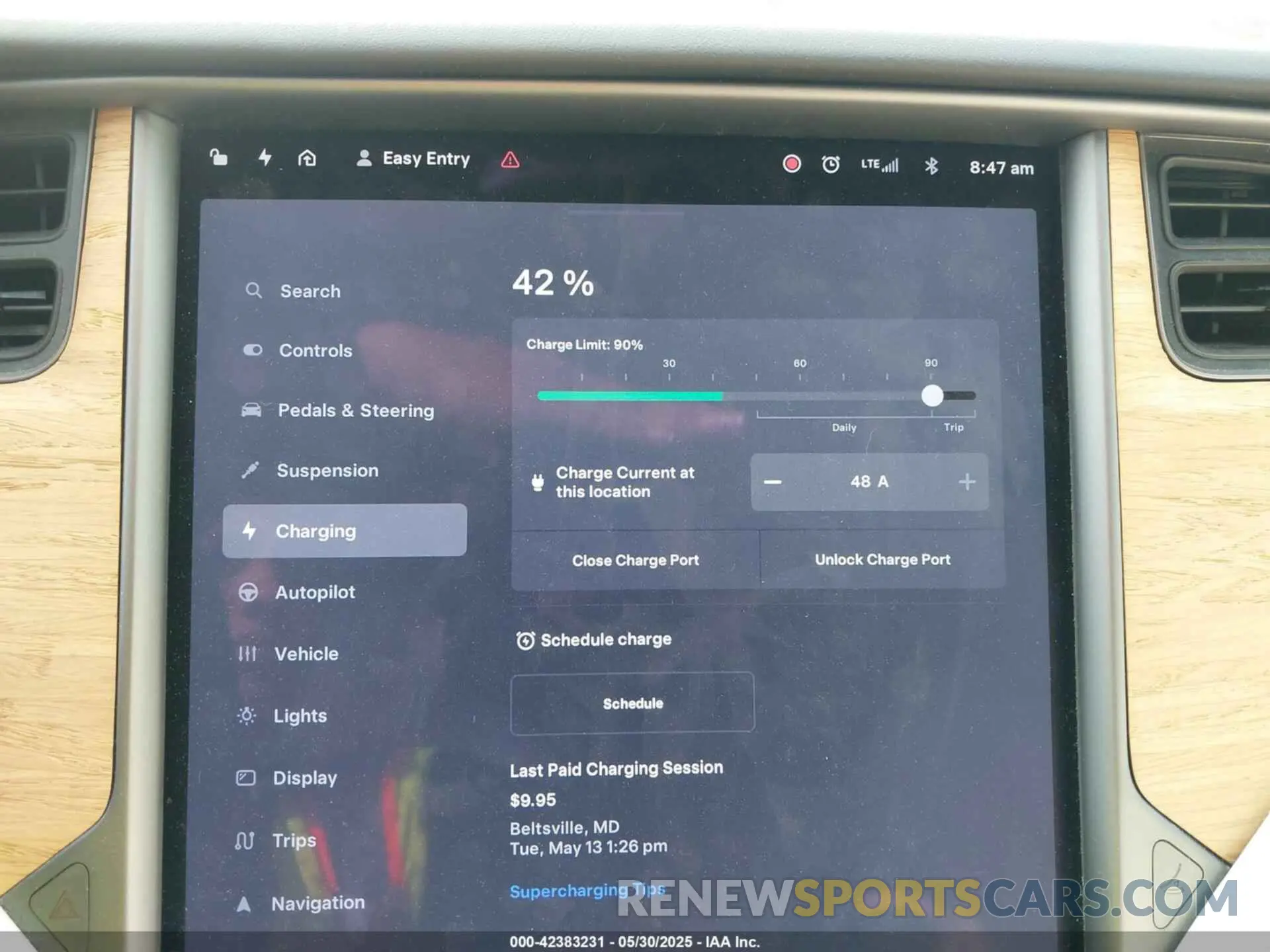 17 Photograph of a damaged car 5YJSA1E25LF396213 TESLA MODEL S 2020