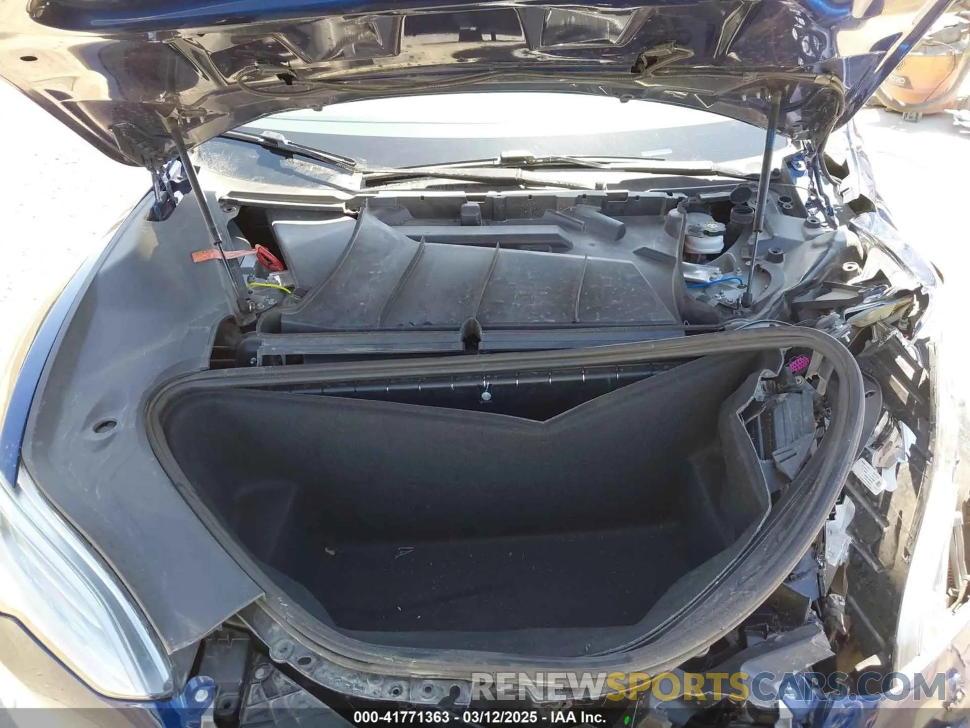 10 Фотография поврежденного автомобиля 5YJSA1E25LF401362 TESLA MODEL S 2020