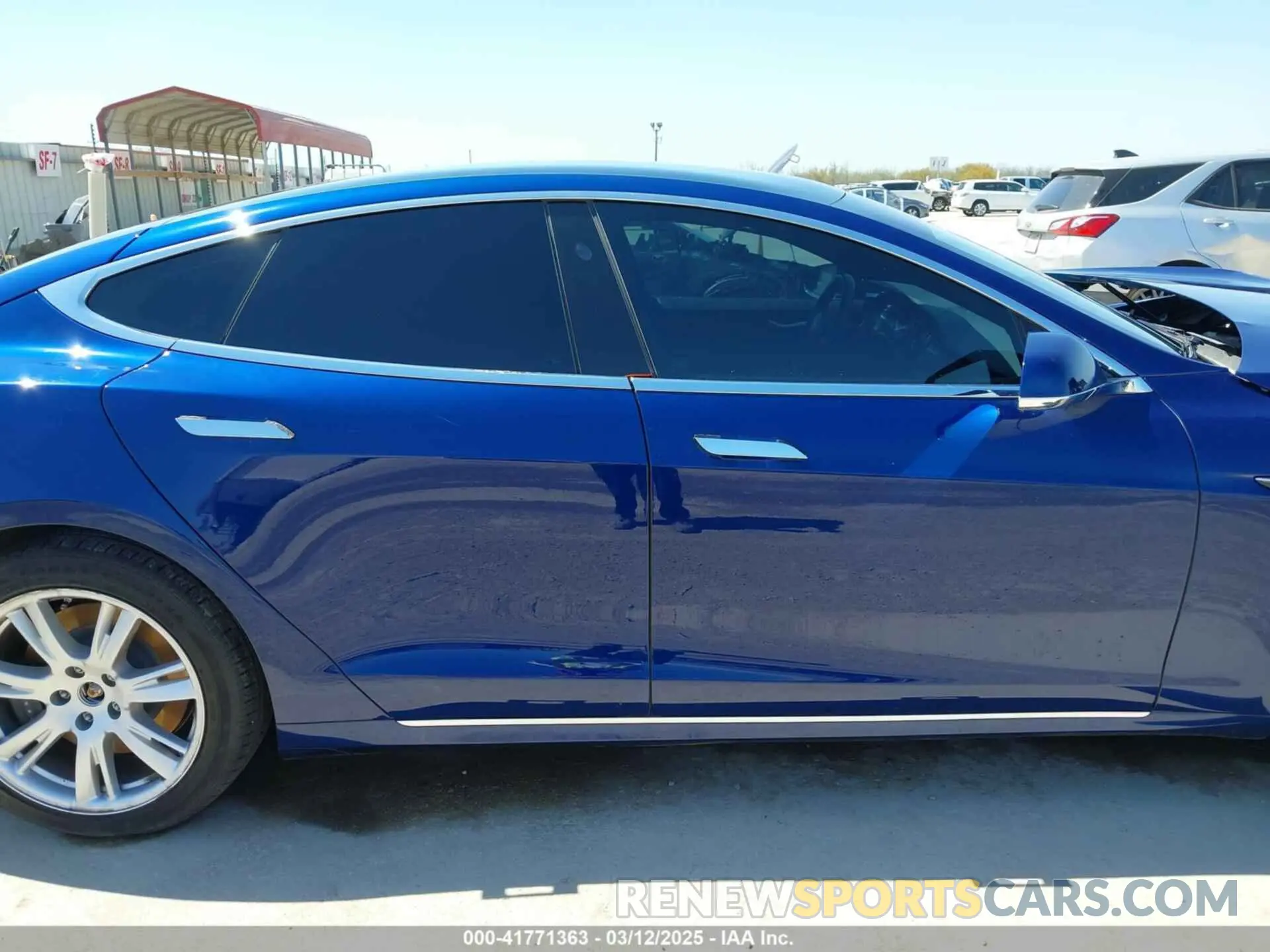 13 Фотография поврежденного автомобиля 5YJSA1E25LF401362 TESLA MODEL S 2020