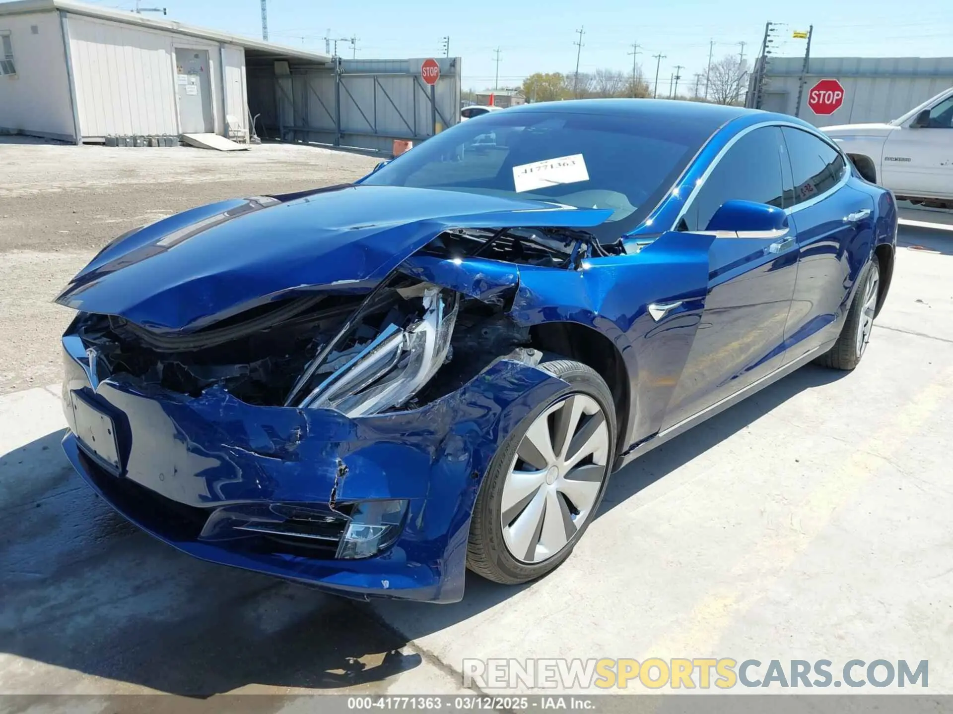 2 Фотография поврежденного автомобиля 5YJSA1E25LF401362 TESLA MODEL S 2020
