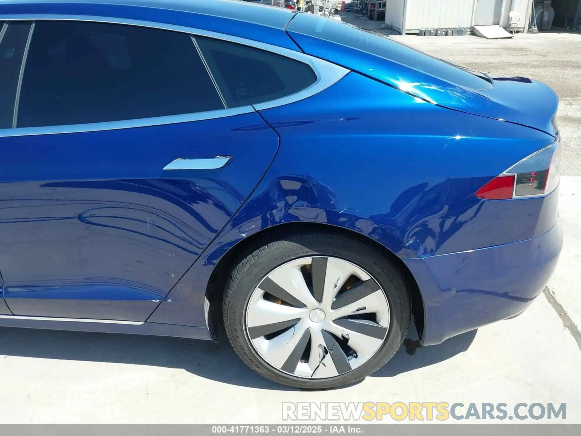 20 Фотография поврежденного автомобиля 5YJSA1E25LF401362 TESLA MODEL S 2020