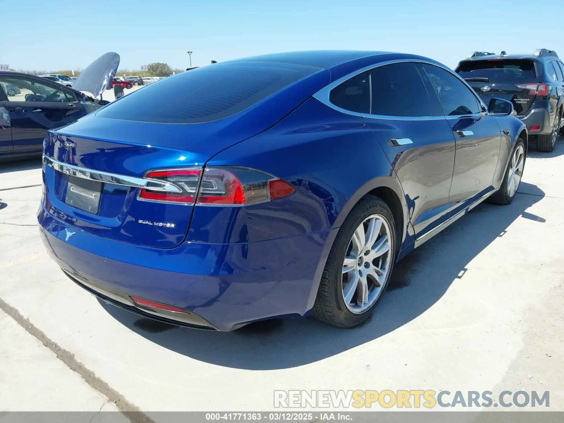 4 Фотография поврежденного автомобиля 5YJSA1E25LF401362 TESLA MODEL S 2020