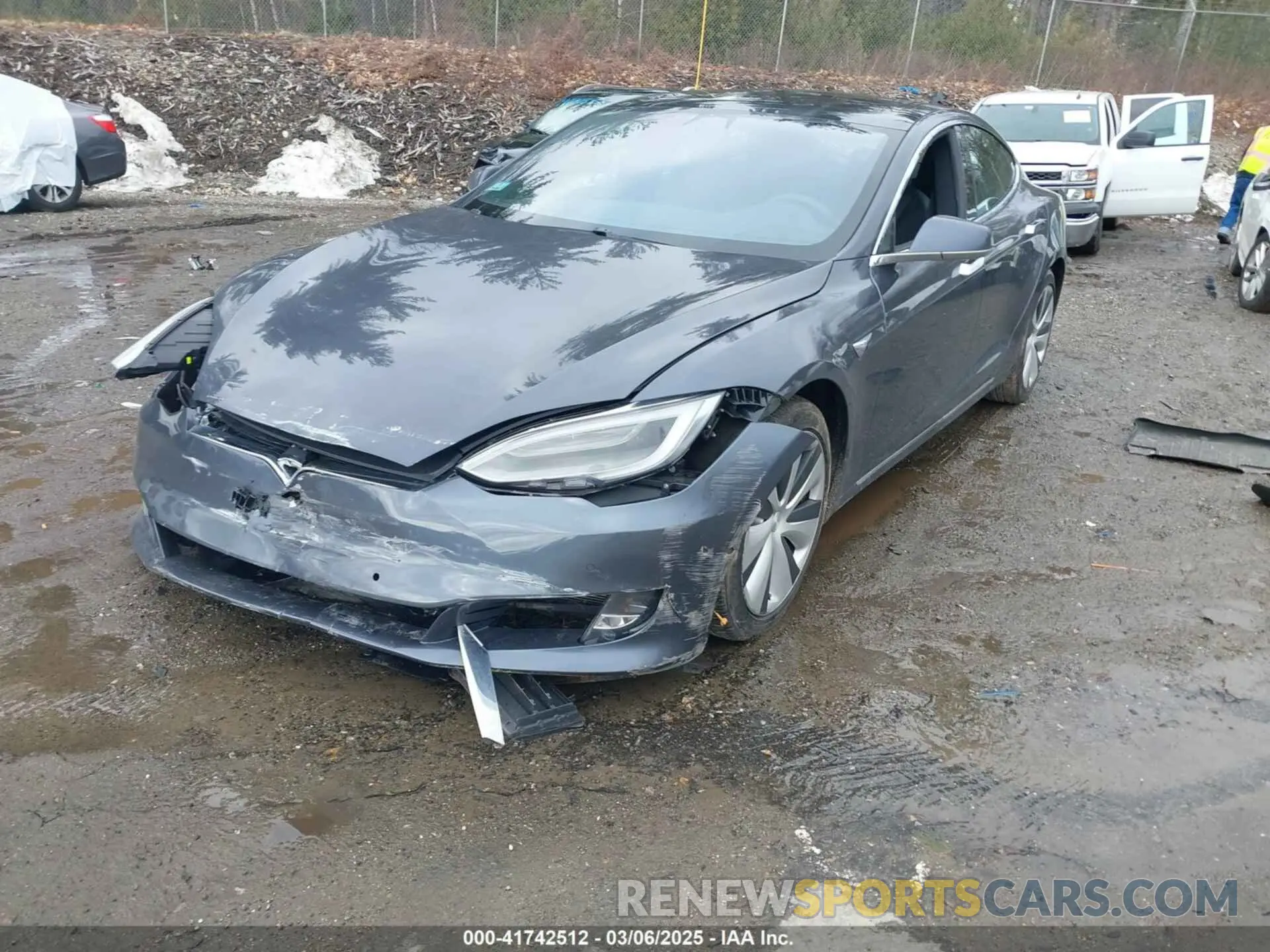 6 Photograph of a damaged car 5YJSA1E26LF413519 TESLA MODEL S 2020