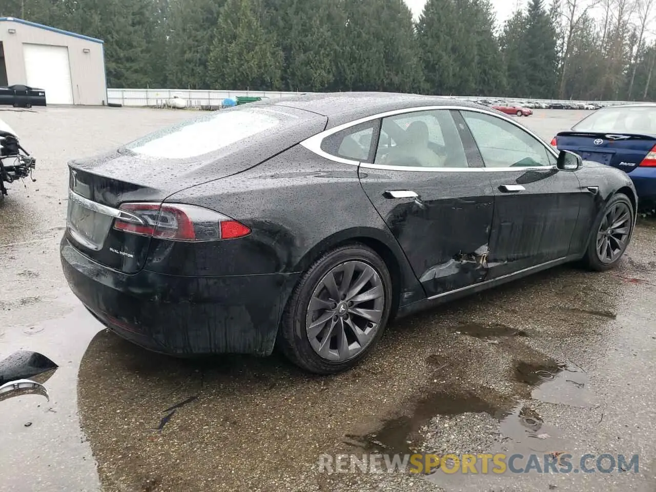 3 Photograph of a damaged car 5YJSA1E28LF362170 TESLA MODEL S 2020