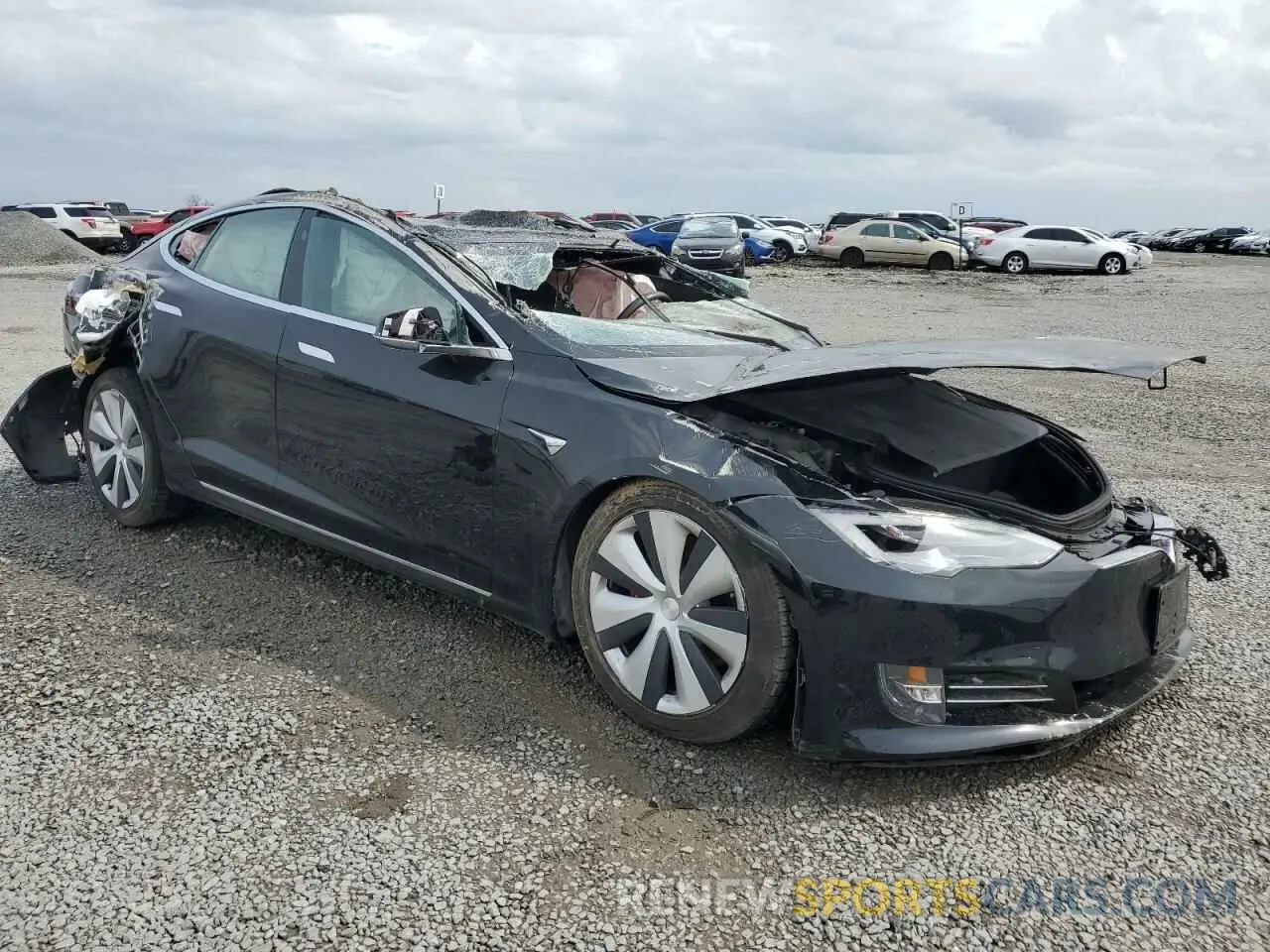 4 Photograph of a damaged car 5YJSA1E48LF414933 TESLA MODEL S 2020