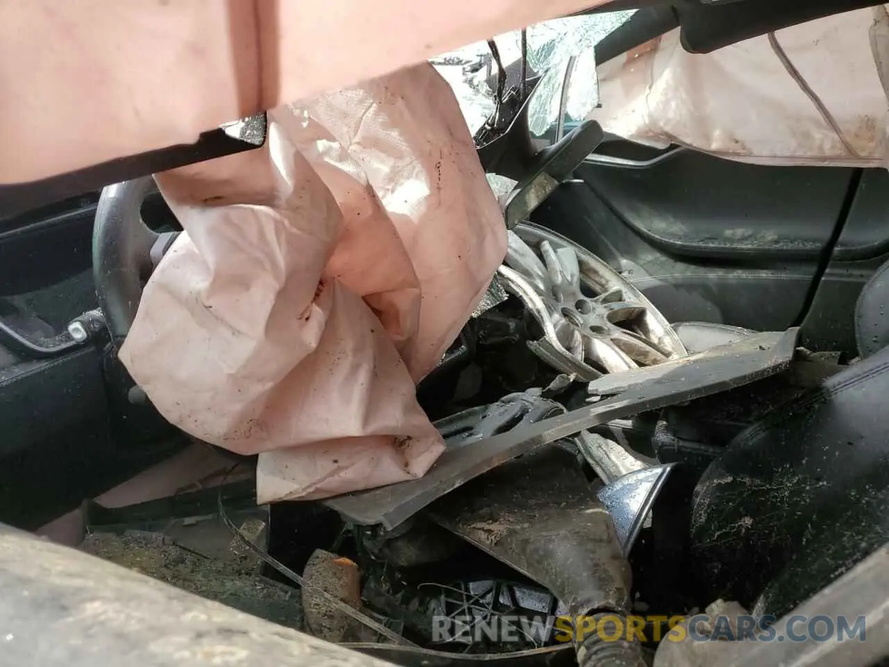8 Photograph of a damaged car 5YJSA1E48LF414933 TESLA MODEL S 2020
