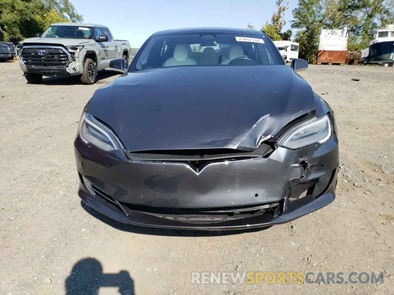 5 Photograph of a damaged car 5YJSA1E21MF425403 TESLA MODEL S 2021