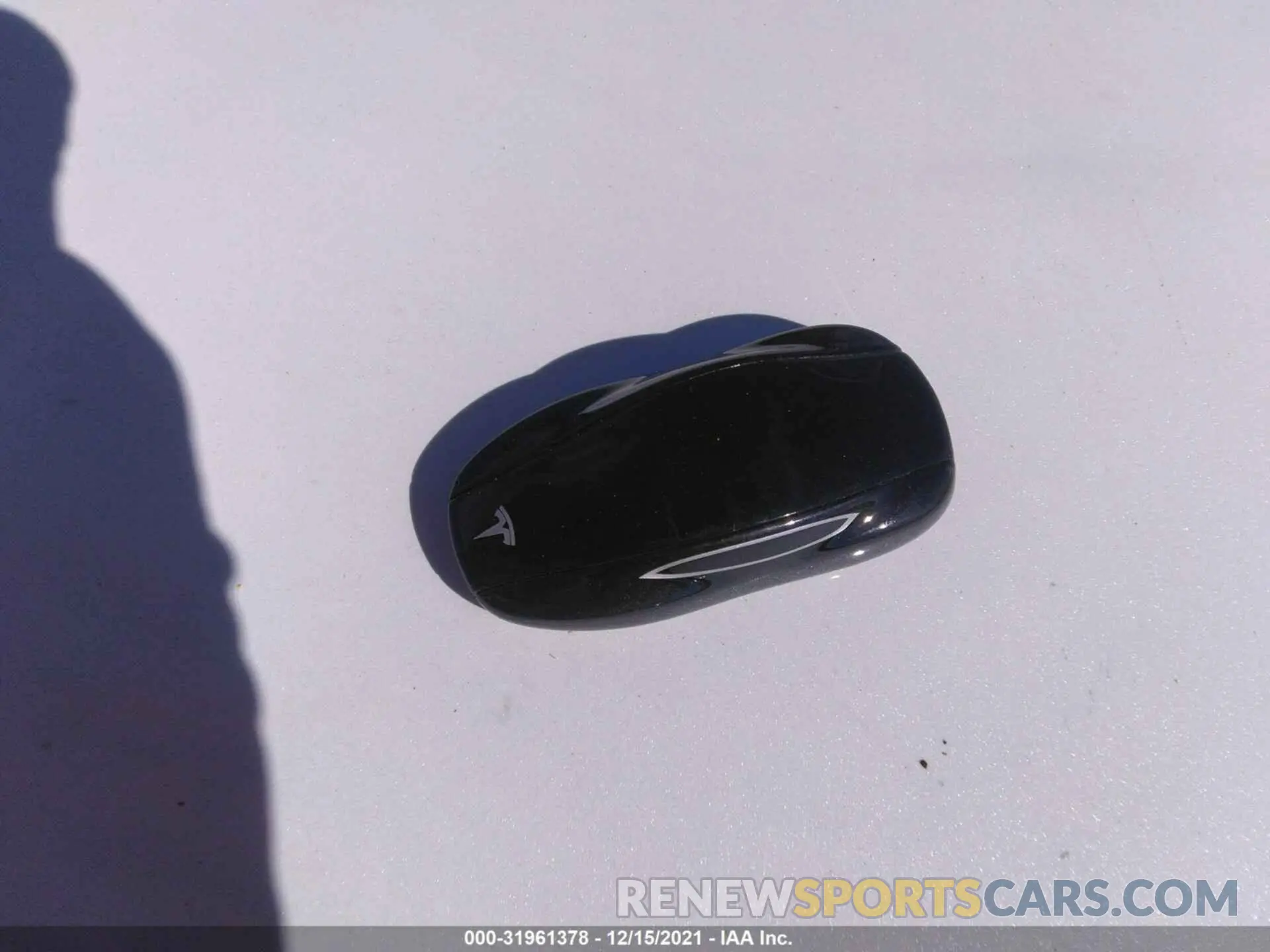 11 Photograph of a damaged car 5YJSA1E26MF427275 TESLA MODEL S 2021