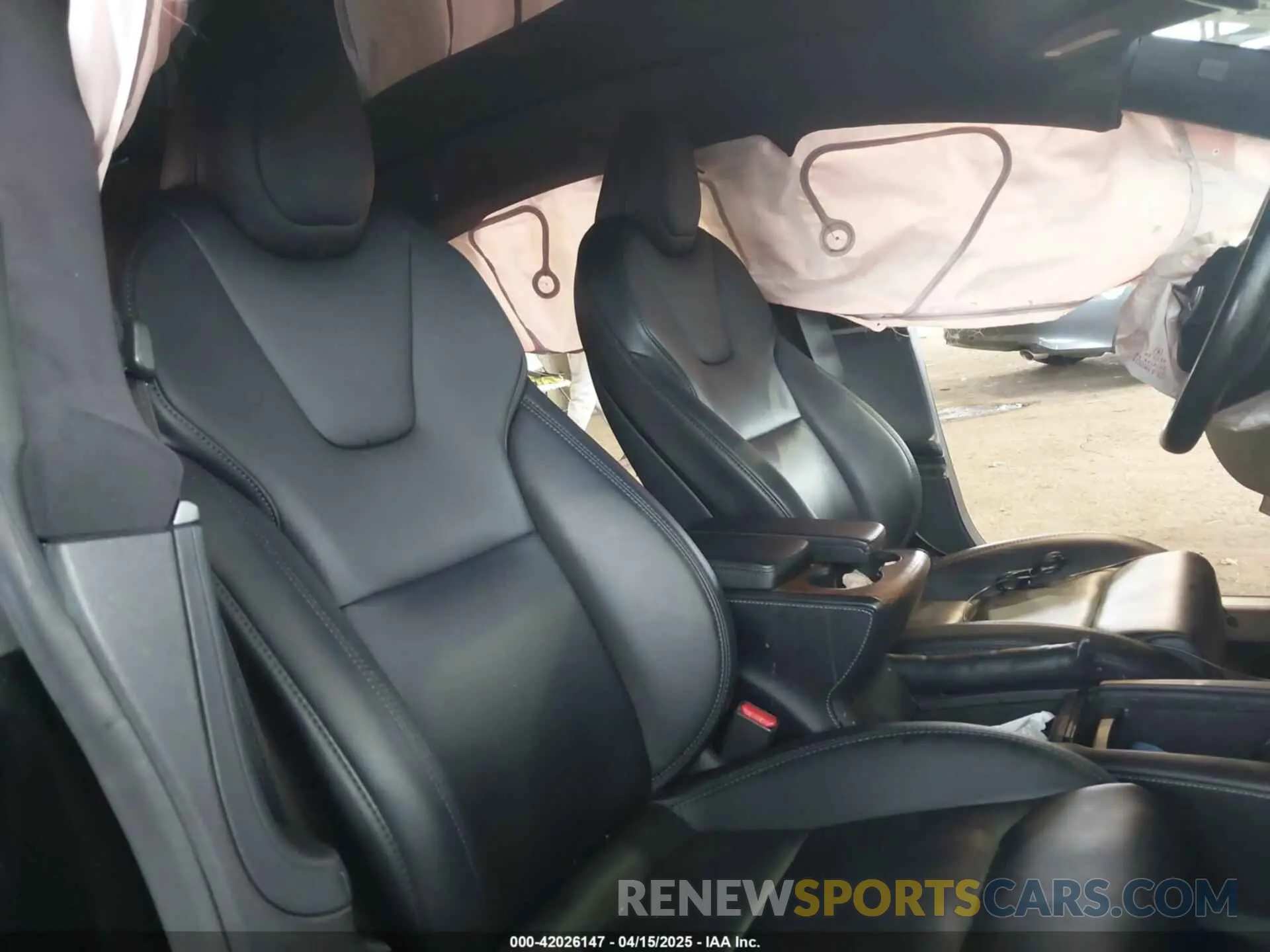 5 Photograph of a damaged car 5YJSA1E28MF425446 TESLA MODEL S 2021