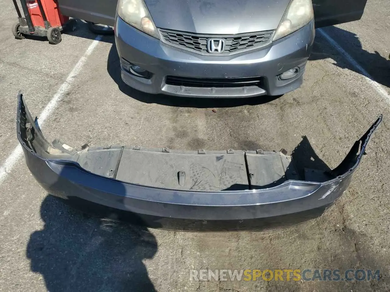 12 Photograph of a damaged car 5YJSA1E28MF425611 TESLA MODEL S 2021