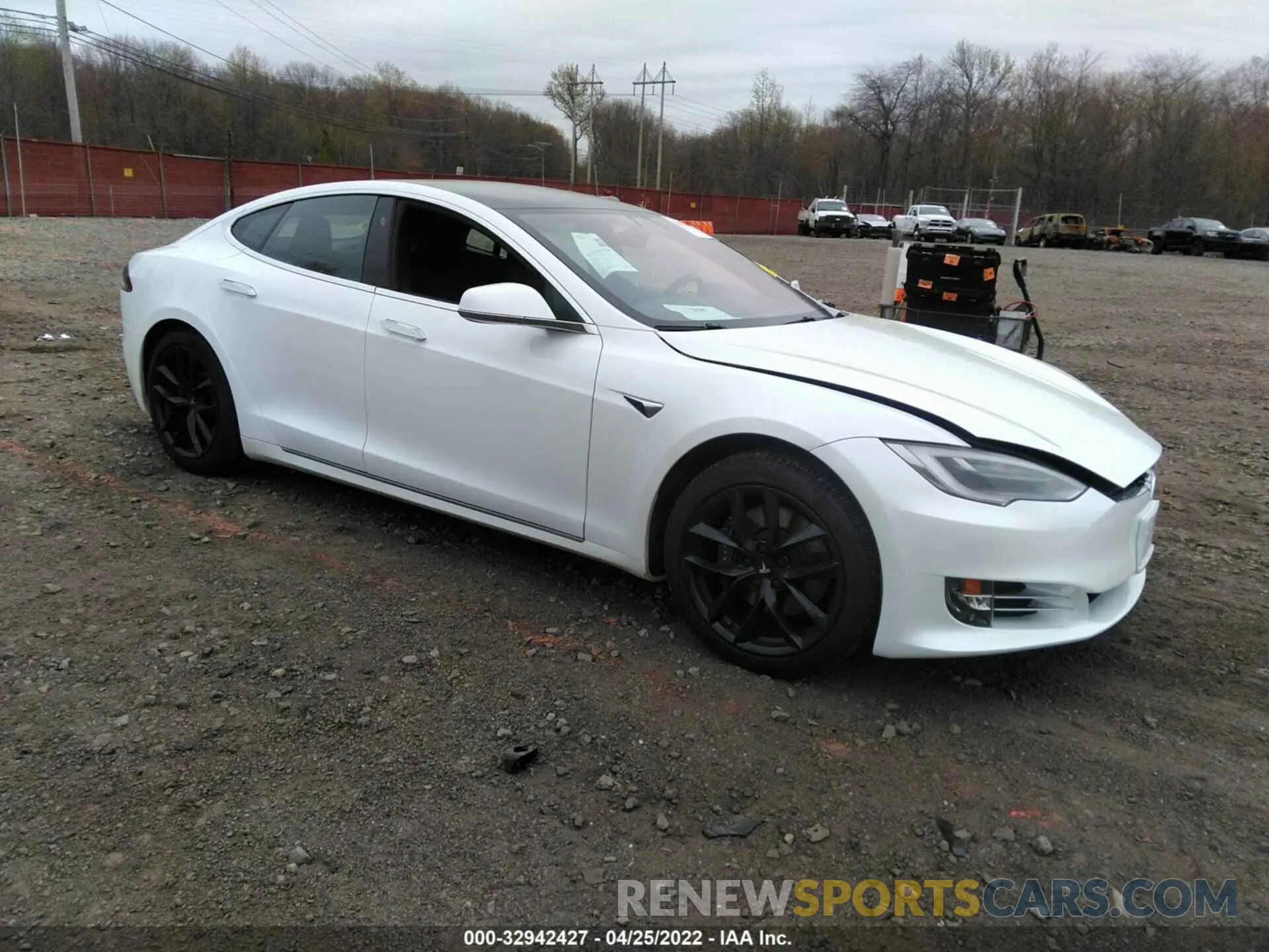 1 Photograph of a damaged car 5YJSA1E2XMF421589 TESLA MODEL S 2021