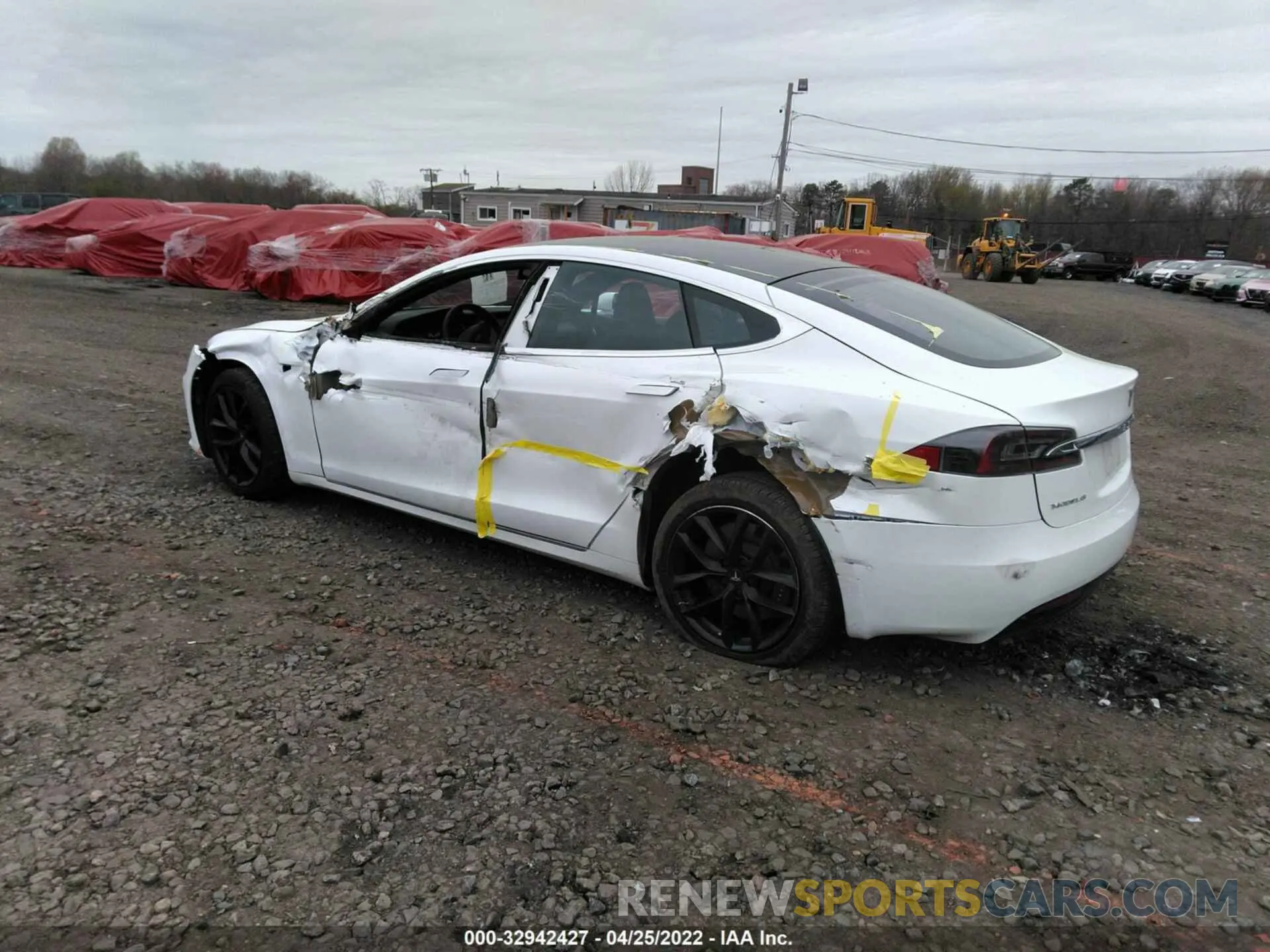 3 Photograph of a damaged car 5YJSA1E2XMF421589 TESLA MODEL S 2021