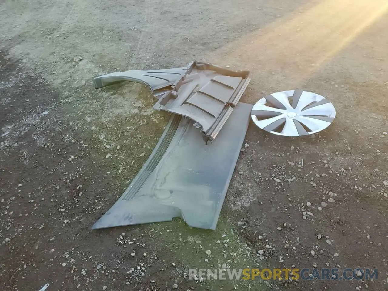 12 Photograph of a damaged car 5YJSA1E2XMF425237 TESLA MODEL S 2021