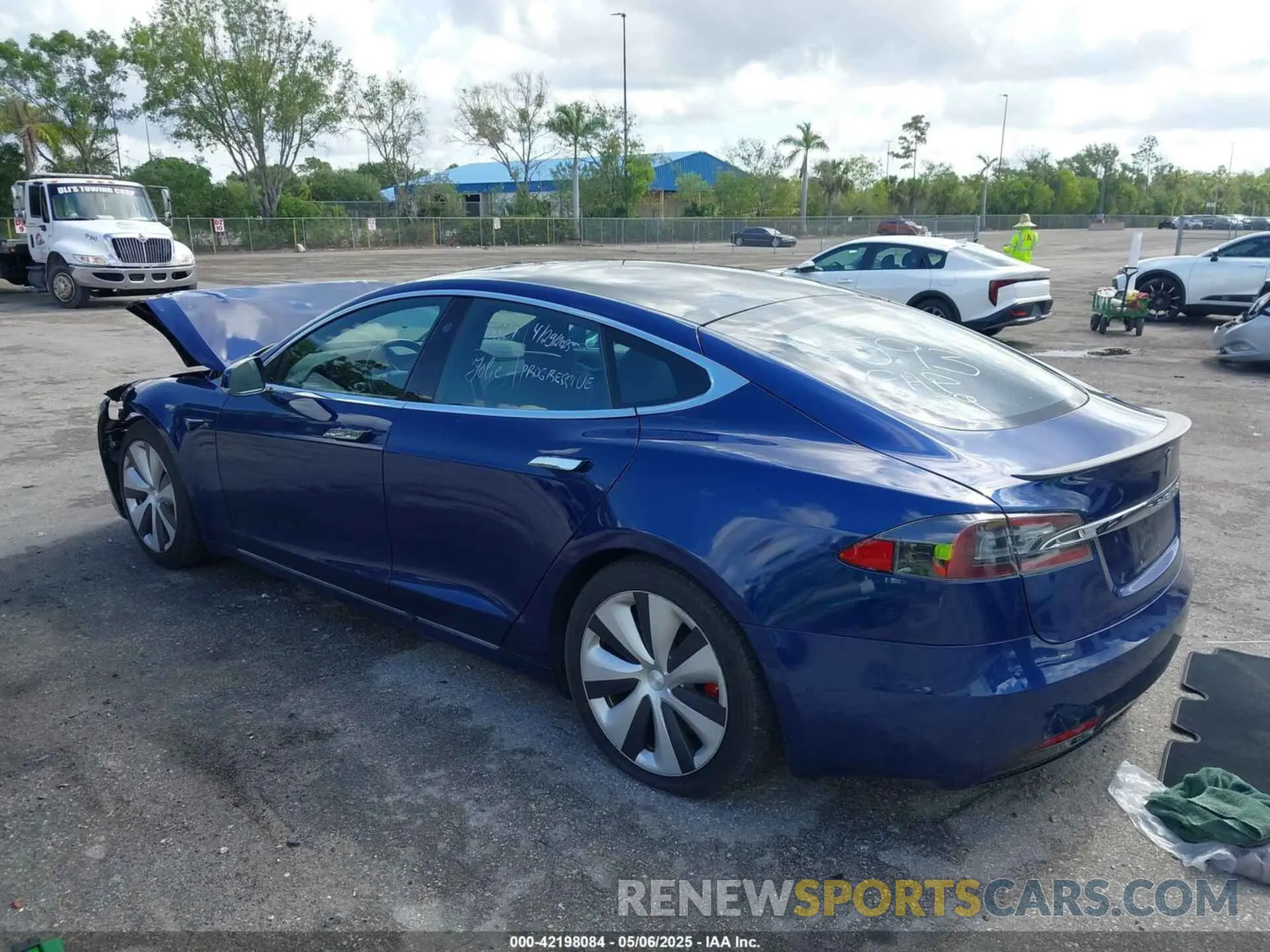 3 Фотография поврежденного автомобиля 5YJSA1E43MF424593 TESLA MODEL S 2021