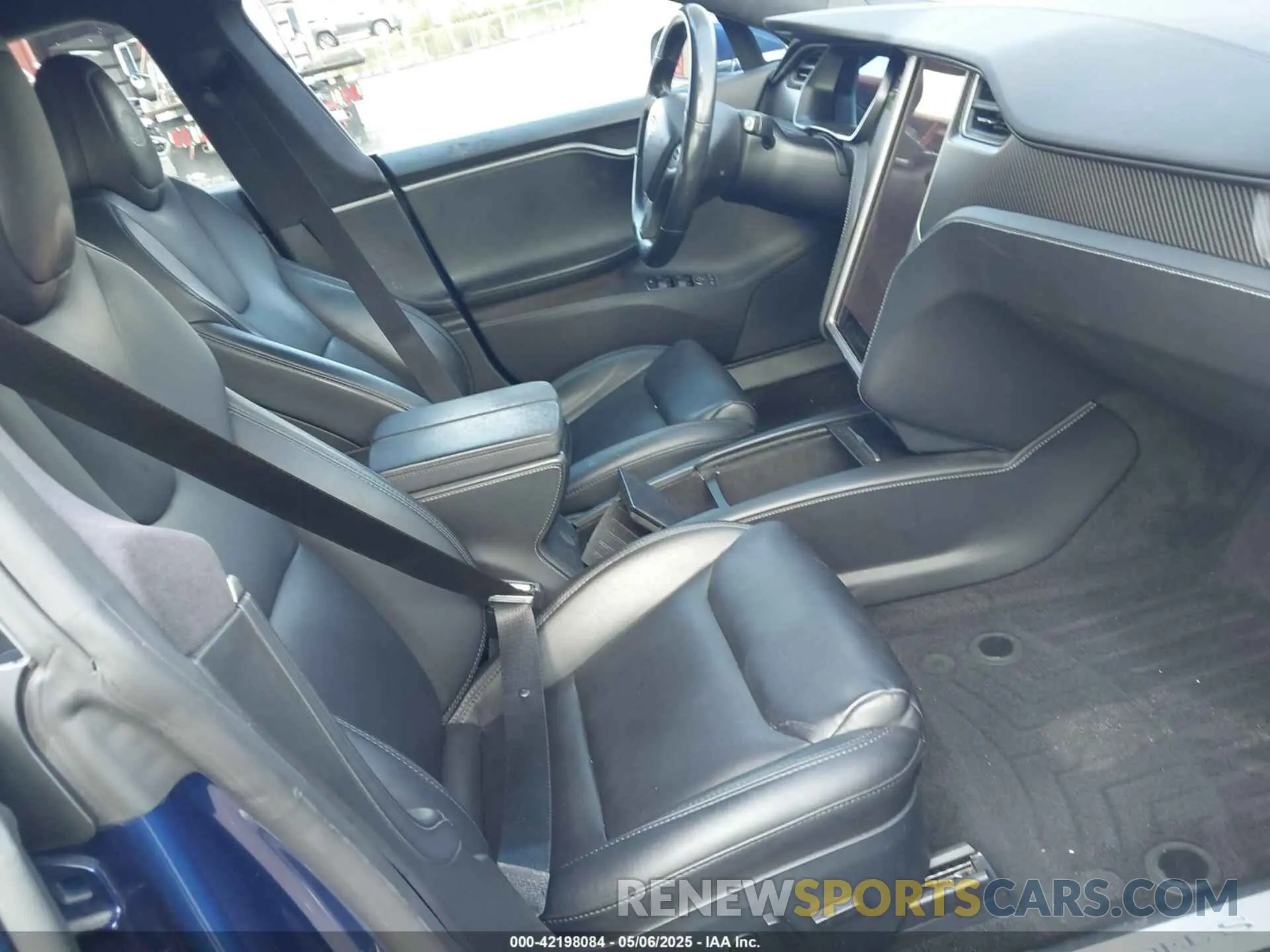 5 Фотография поврежденного автомобиля 5YJSA1E43MF424593 TESLA MODEL S 2021
