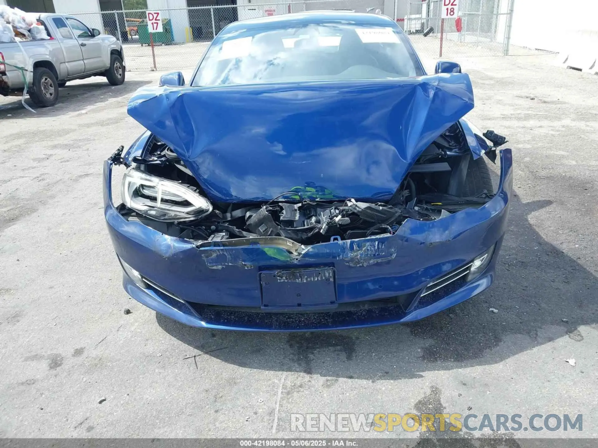6 Фотография поврежденного автомобиля 5YJSA1E43MF424593 TESLA MODEL S 2021