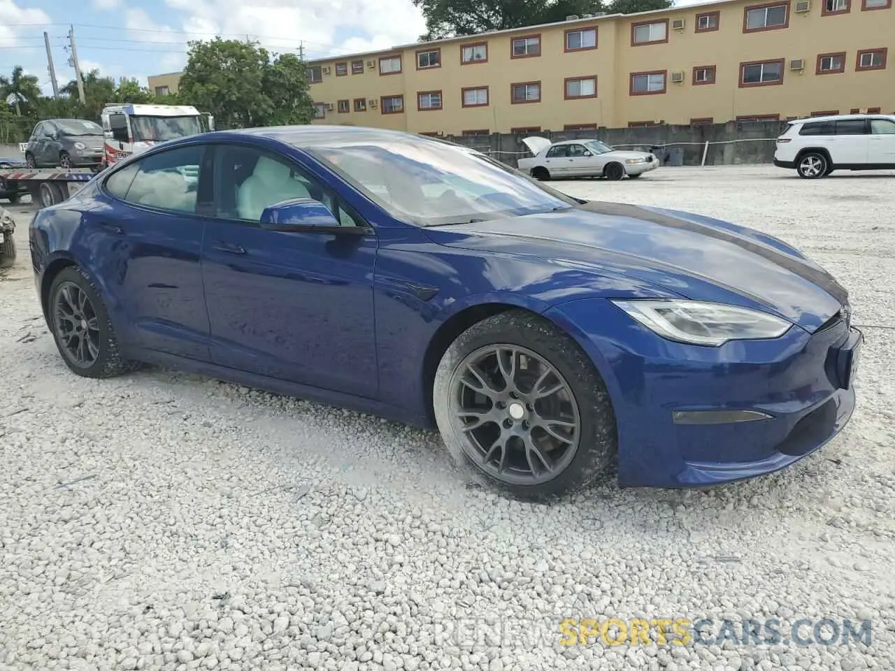 4 Photograph of a damaged car 5YJSA1E50MF452893 TESLA MODEL S 2021