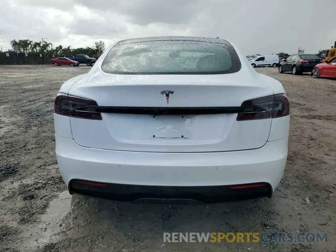 6 Photograph of a damaged car 5YJSA1E50MF453591 TESLA MODEL S 2021