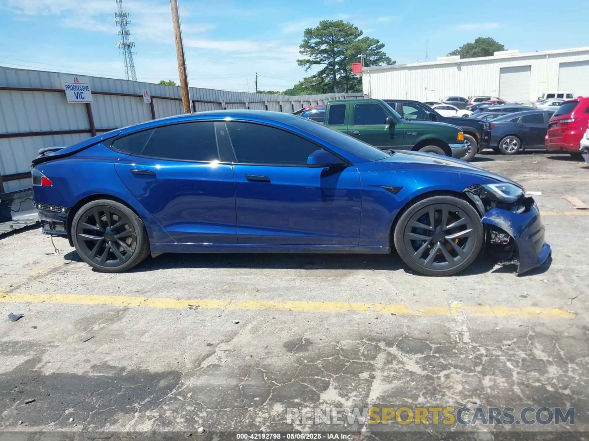 13 Photograph of a damaged car 5YJSA1E51MF428506 TESLA MODEL S 2021