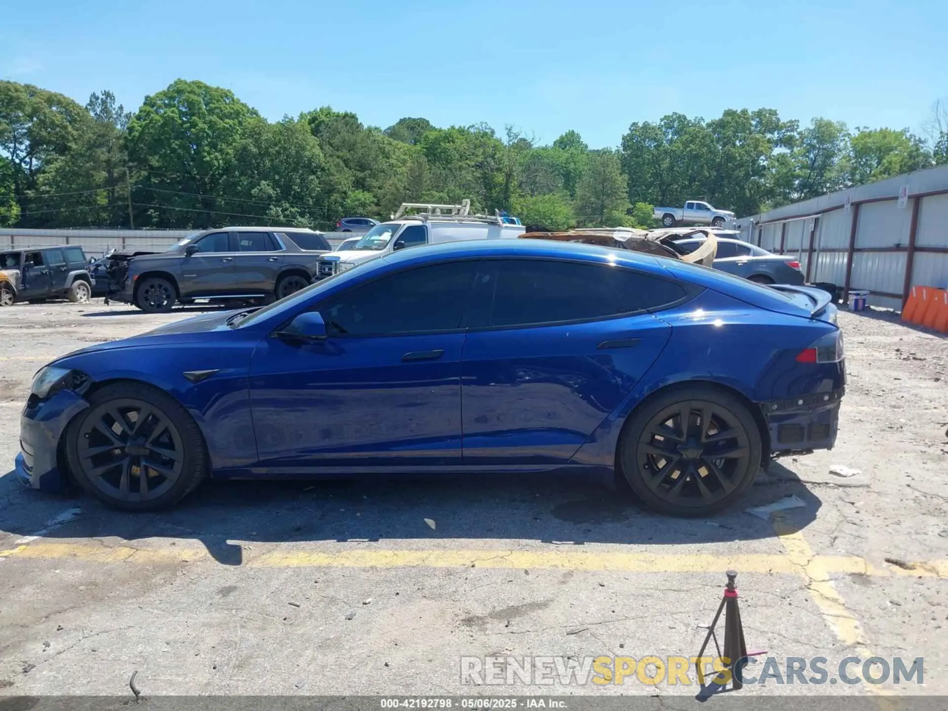 14 Photograph of a damaged car 5YJSA1E51MF428506 TESLA MODEL S 2021