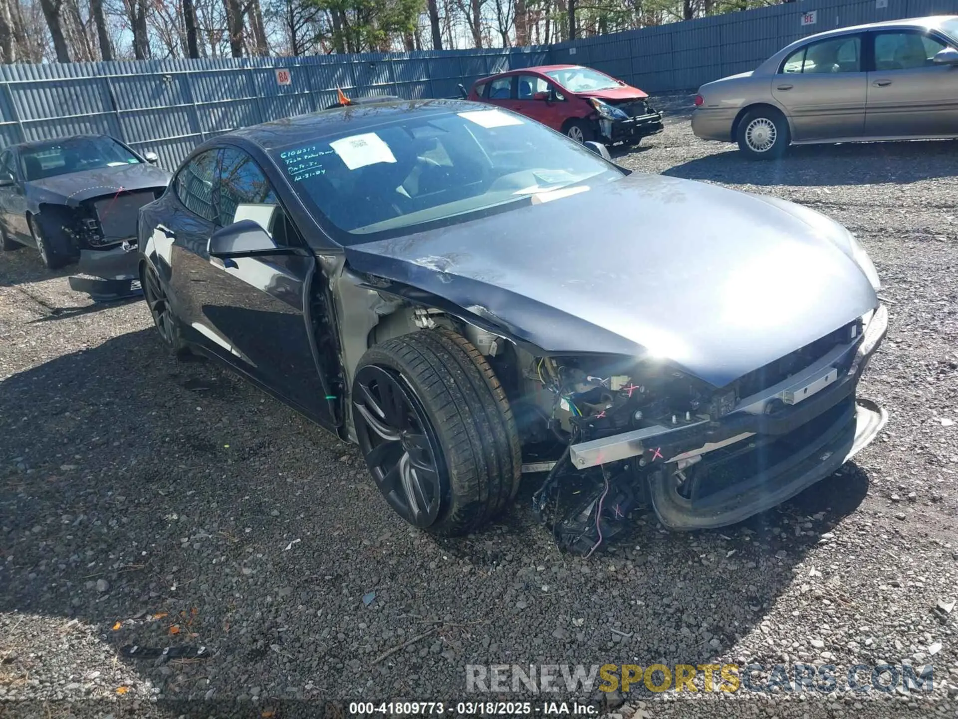 1 Photograph of a damaged car 5YJSA1E52MF428370 TESLA MODEL S 2021