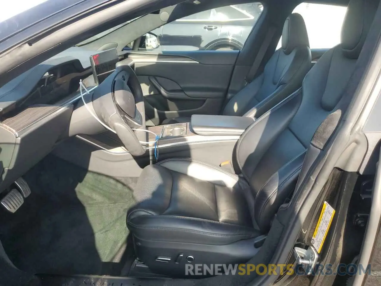 7 Photograph of a damaged car 5YJSA1E52MF443578 TESLA MODEL S 2021