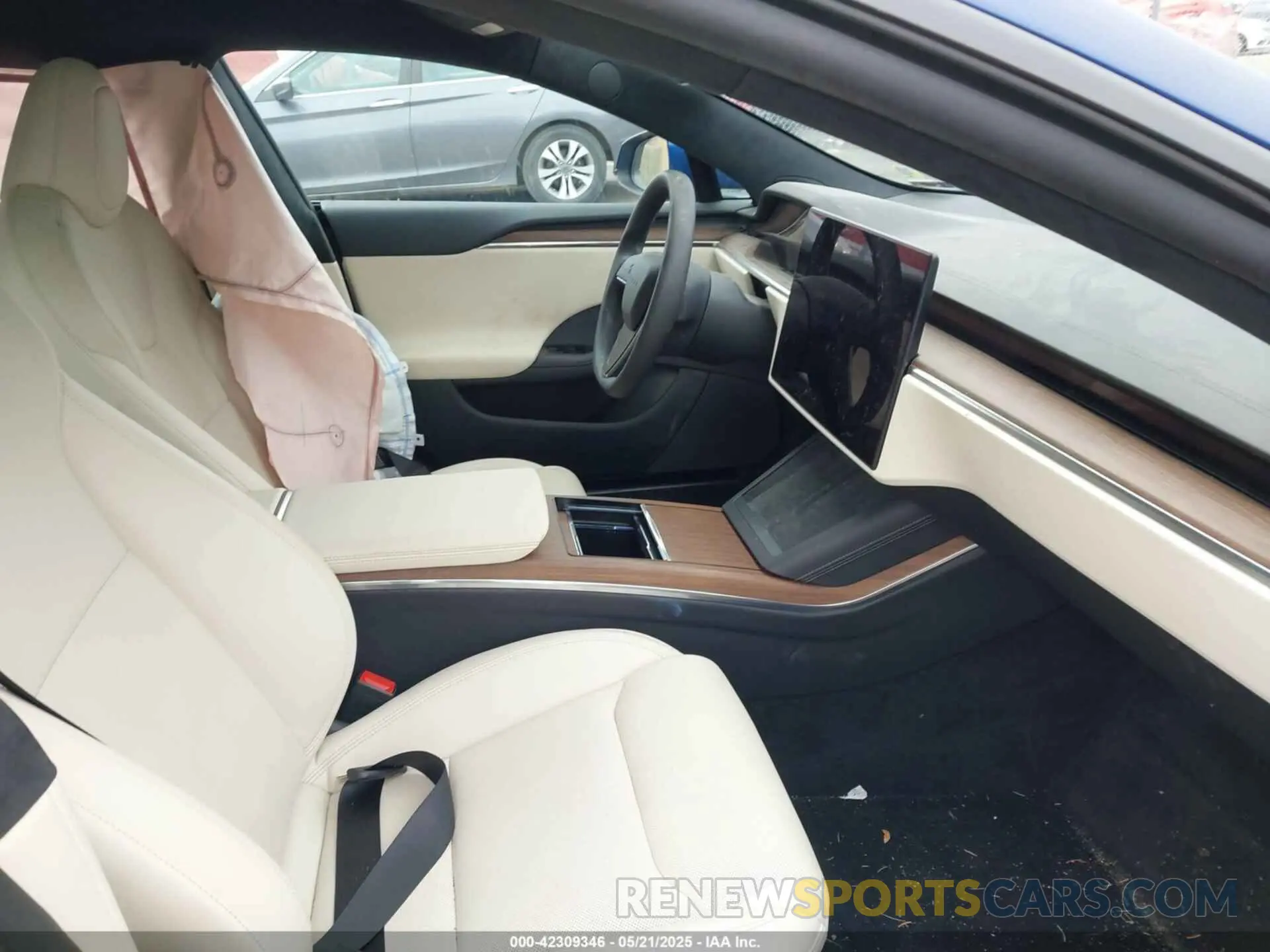 5 Photograph of a damaged car 5YJSA1E54MF455554 TESLA MODEL S 2021