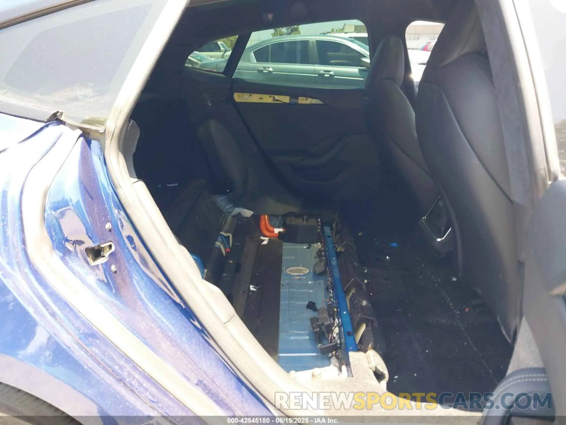 8 Фотография поврежденного автомобиля 5YJSA1E57MF428333 TESLA MODEL S 2021