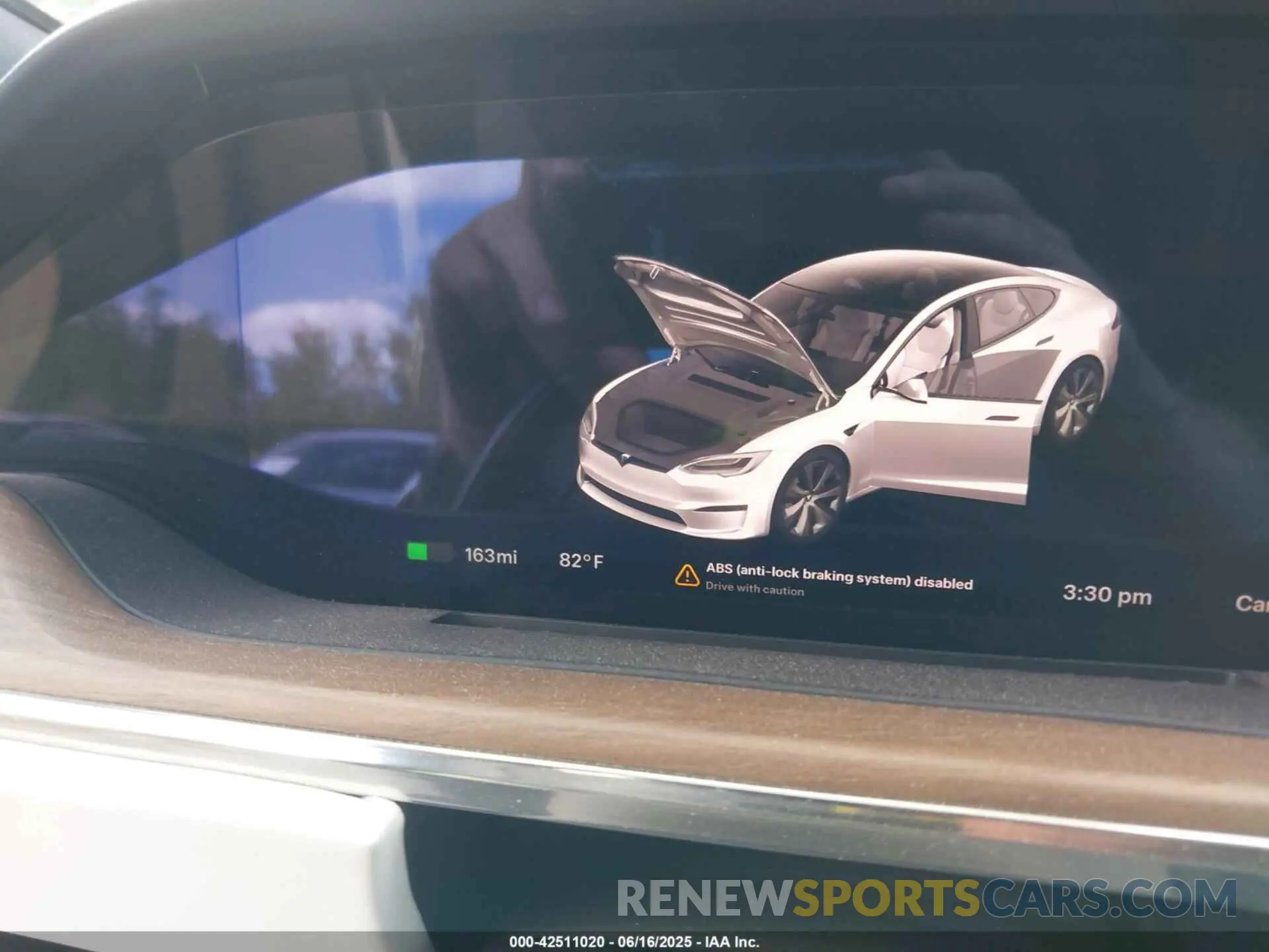 17 Фотография поврежденного автомобиля 5YJSA1E57MF428512 TESLA MODEL S 2021