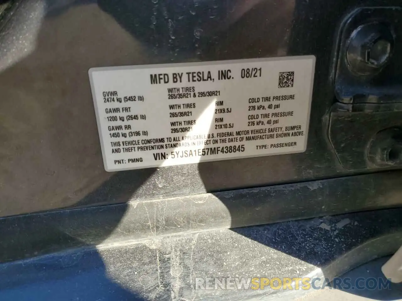 12 Photograph of a damaged car 5YJSA1E57MF438845 TESLA MODEL S 2021