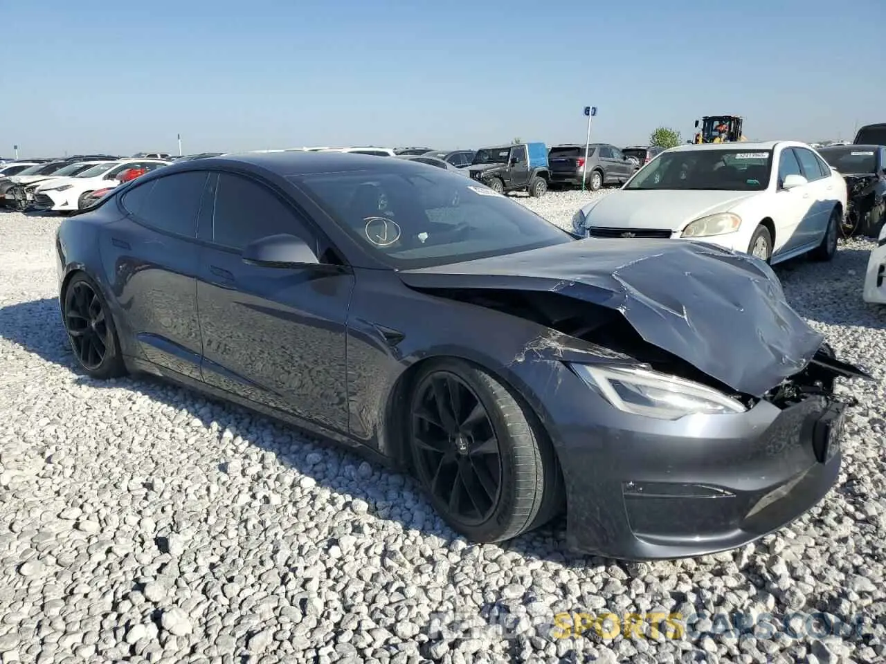 4 Photograph of a damaged car 5YJSA1E57MF438845 TESLA MODEL S 2021