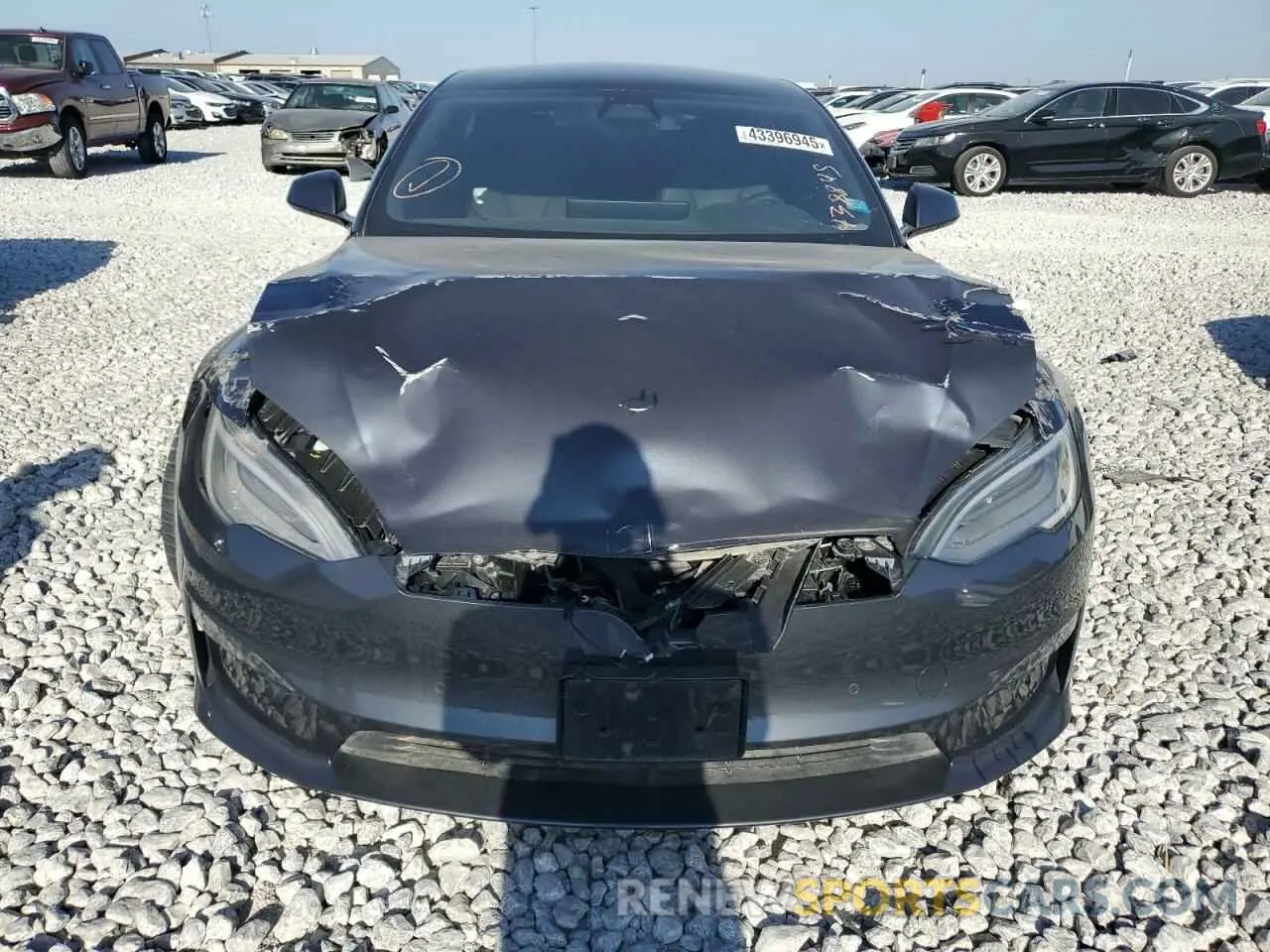 5 Photograph of a damaged car 5YJSA1E57MF438845 TESLA MODEL S 2021