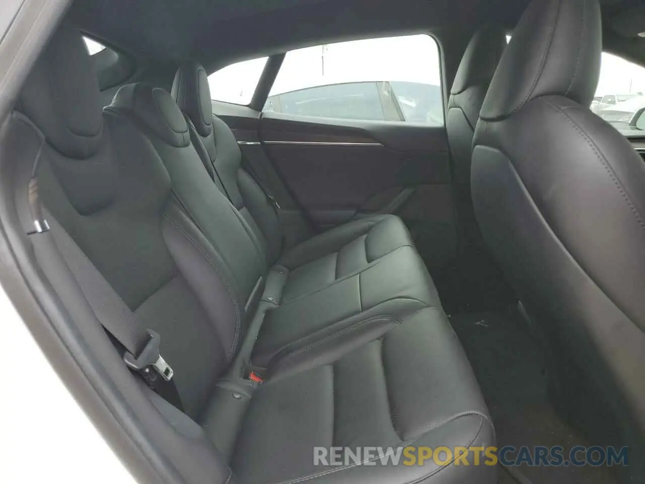 10 Photograph of a damaged car 5YJSA1E5XMF434594 TESLA MODEL S 2021