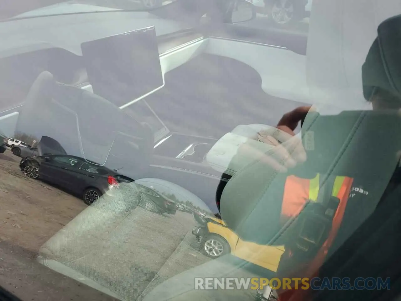 7 Photograph of a damaged car 5YJSA1E5XMF435213 TESLA MODEL S 2021