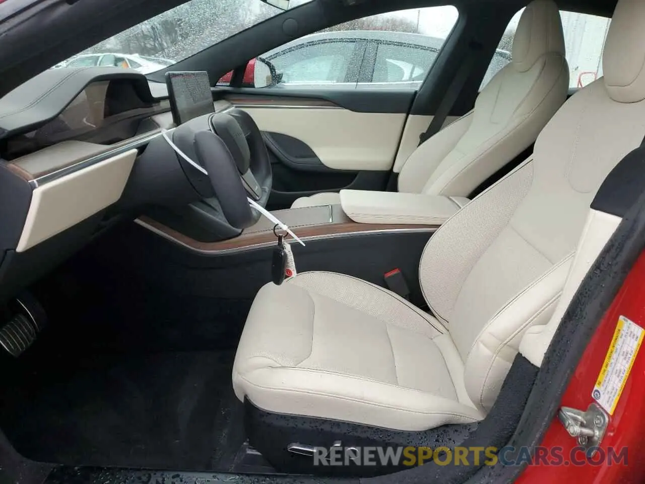 7 Photograph of a damaged car 5YJSA1E61MF436369 TESLA MODEL S 2021