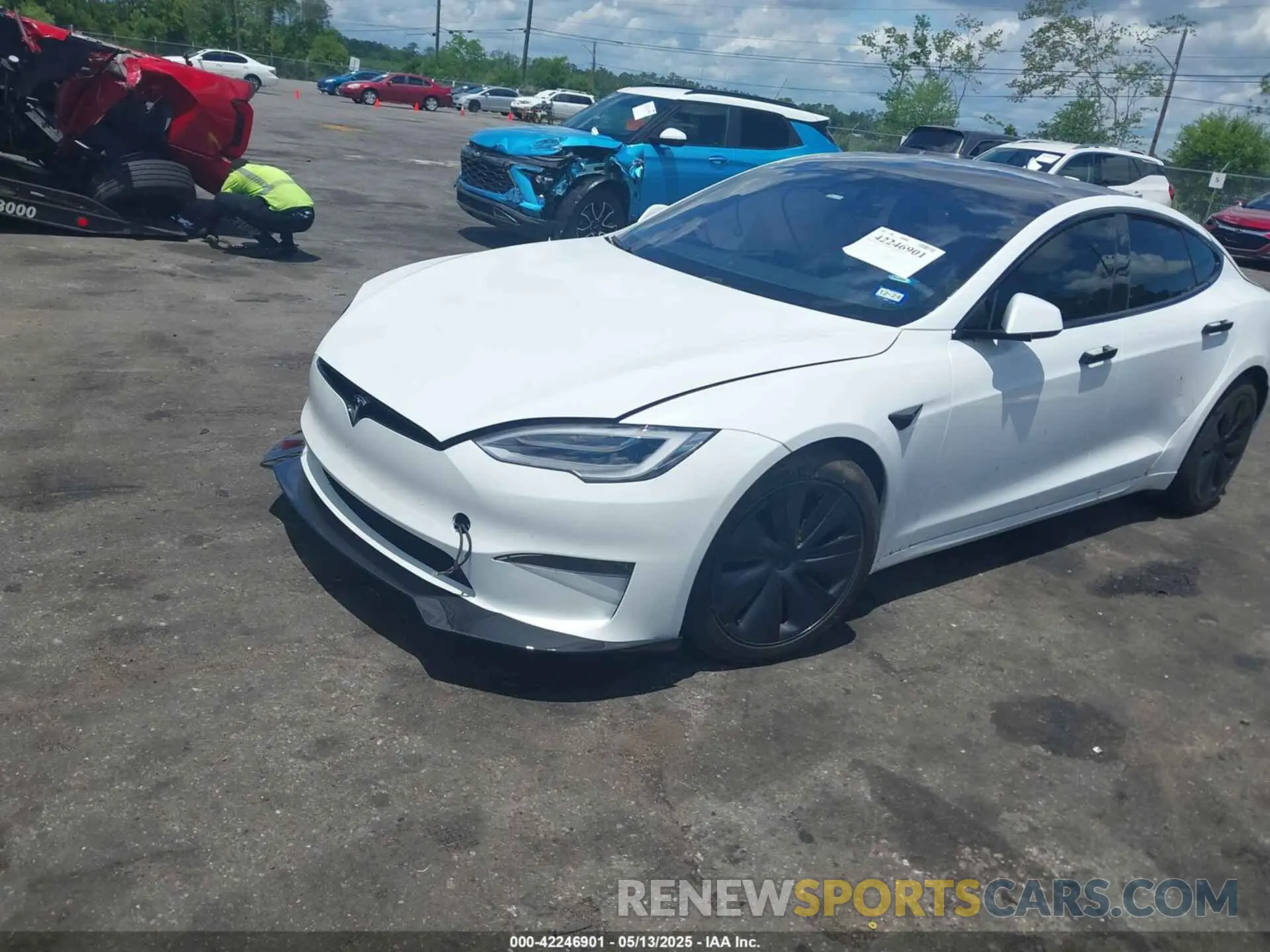 2 Photograph of a damaged car 5YJSA1E62MF438406 TESLA MODEL S 2021