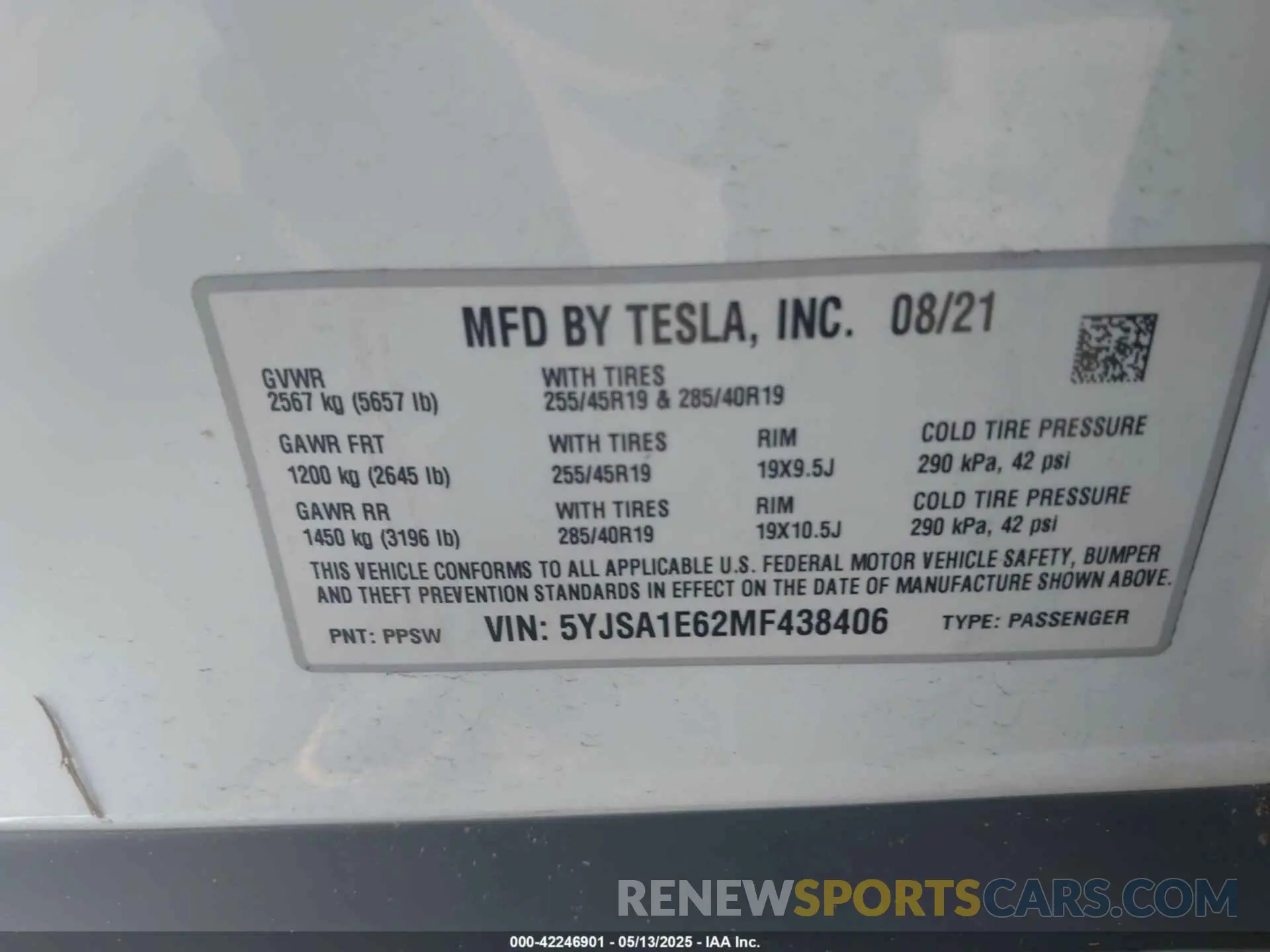 9 Photograph of a damaged car 5YJSA1E62MF438406 TESLA MODEL S 2021
