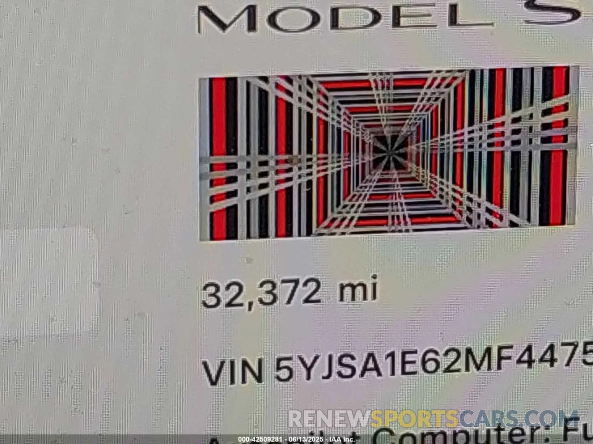 16 Photograph of a damaged car 5YJSA1E62MF447509 TESLA MODEL S 2021