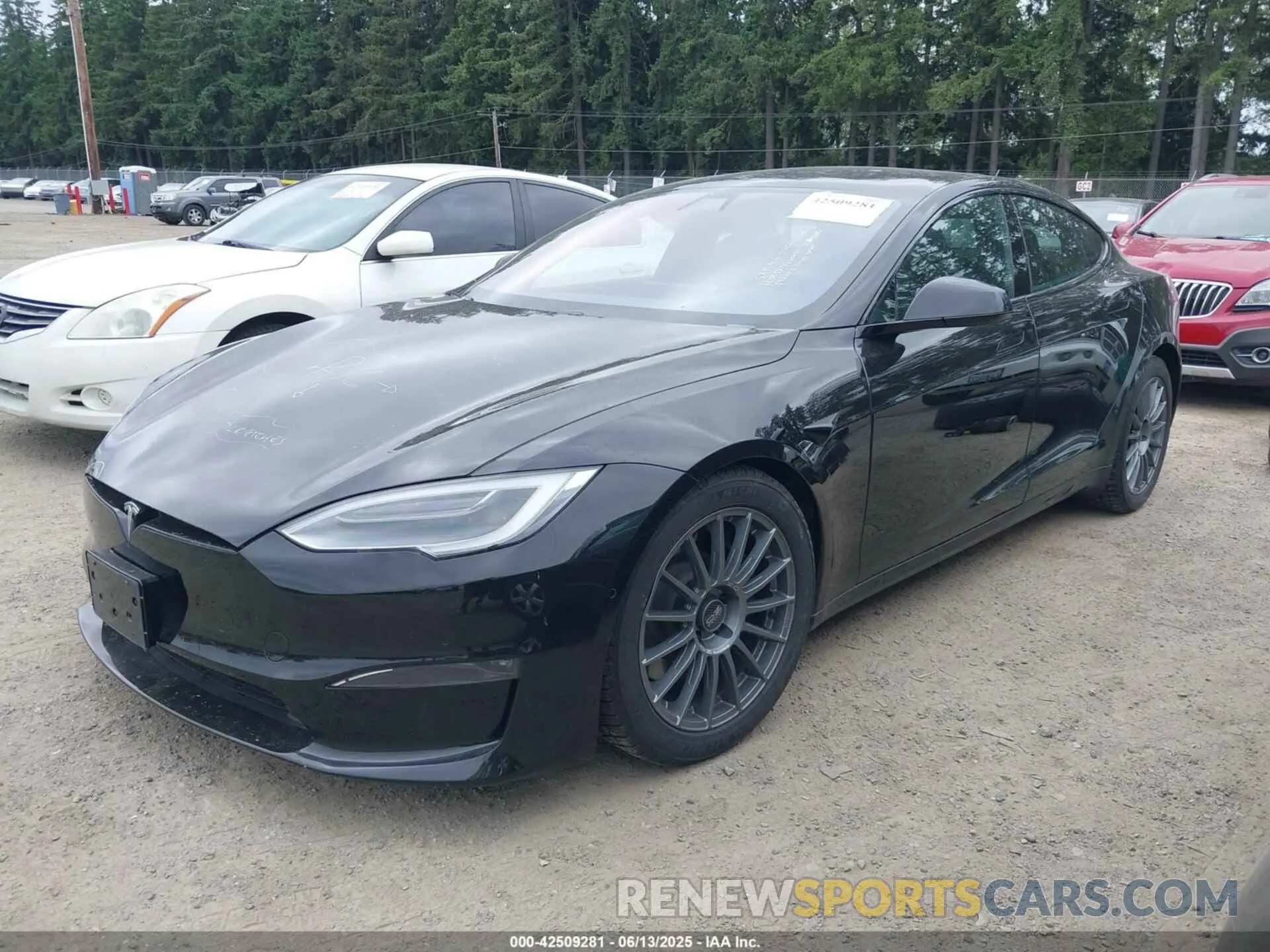 2 Photograph of a damaged car 5YJSA1E62MF447509 TESLA MODEL S 2021