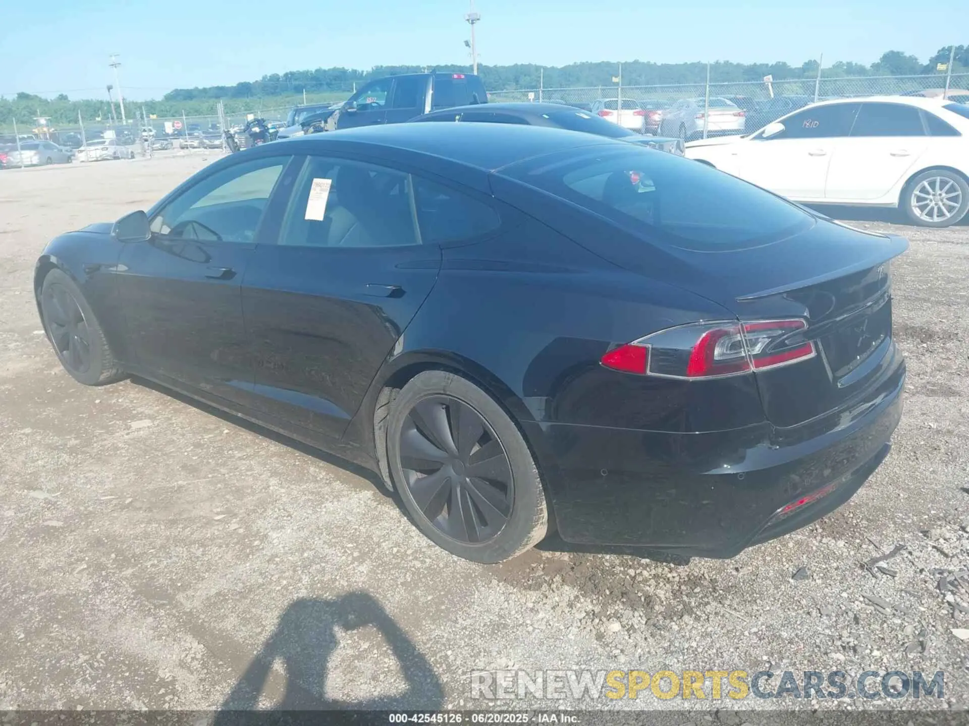 3 Фотография поврежденного автомобиля 5YJSA1E63MF439354 TESLA MODEL S 2021