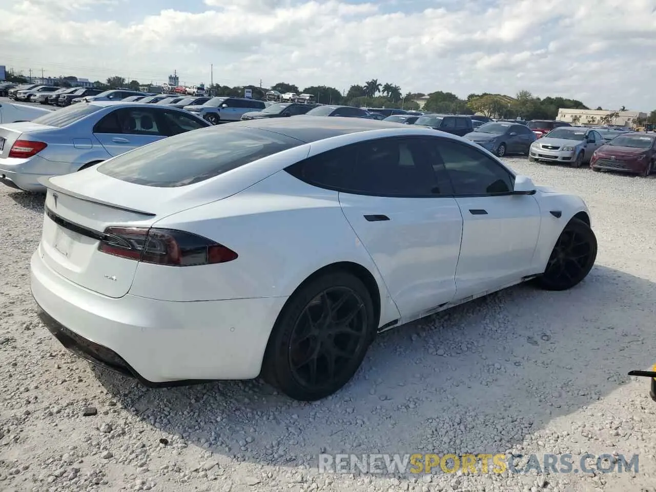 3 Photograph of a damaged car 5YJSA1E64MF451996 TESLA MODEL S 2021