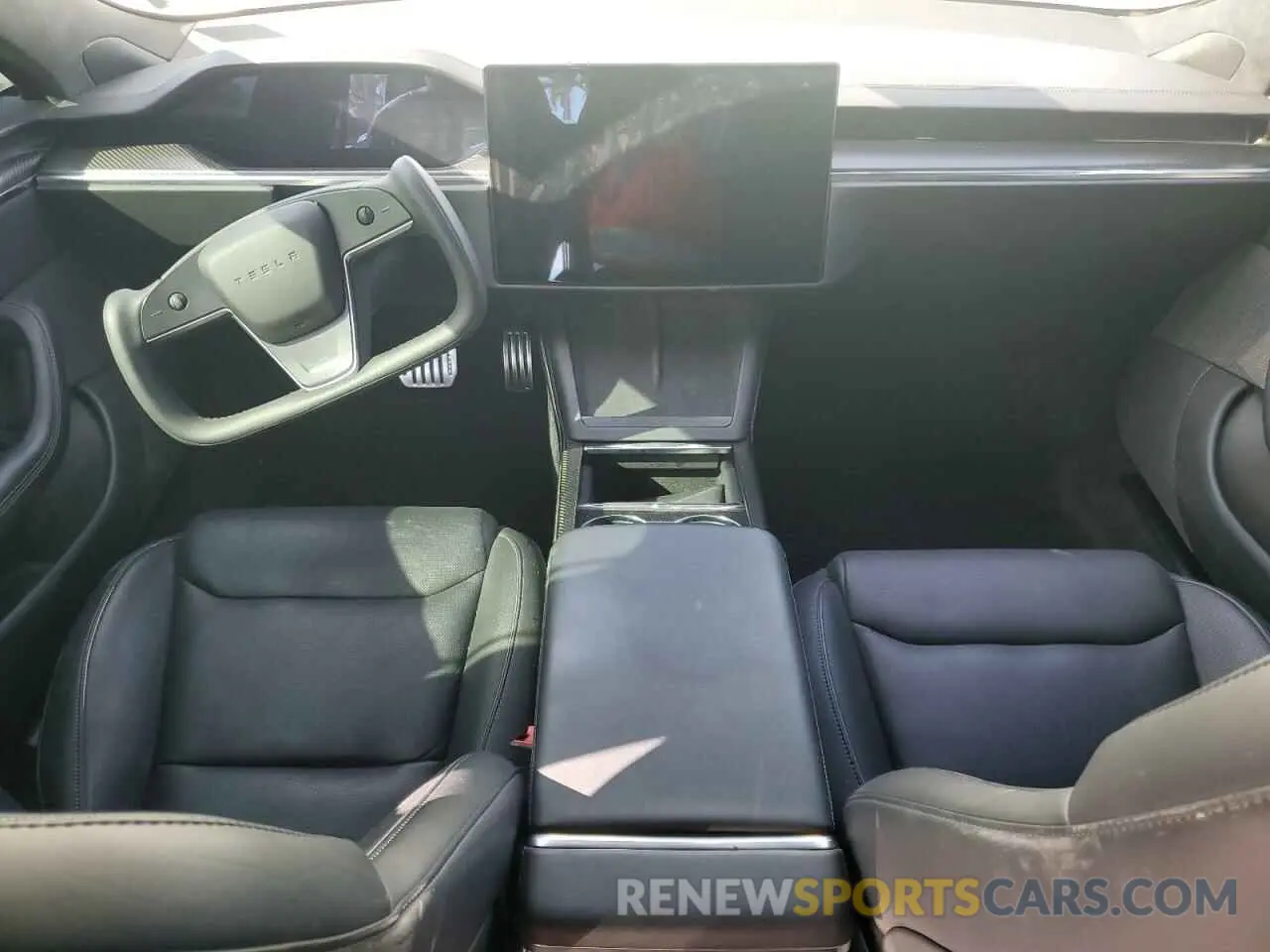 8 Photograph of a damaged car 5YJSA1E64MF451996 TESLA MODEL S 2021