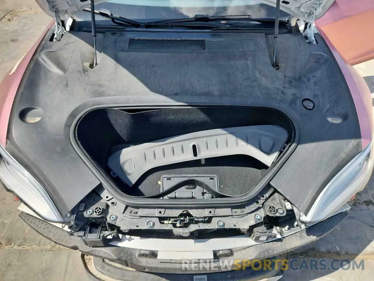 11 Photograph of a damaged car 5YJSA1E66MF438201 TESLA MODEL S 2021