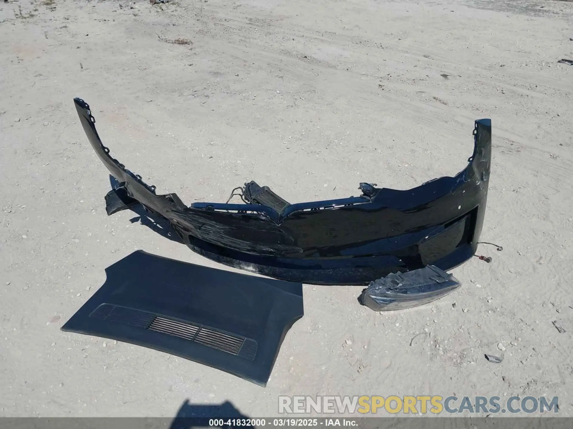 12 Photograph of a damaged car 5YJSA1E66MF452258 TESLA MODEL S 2021