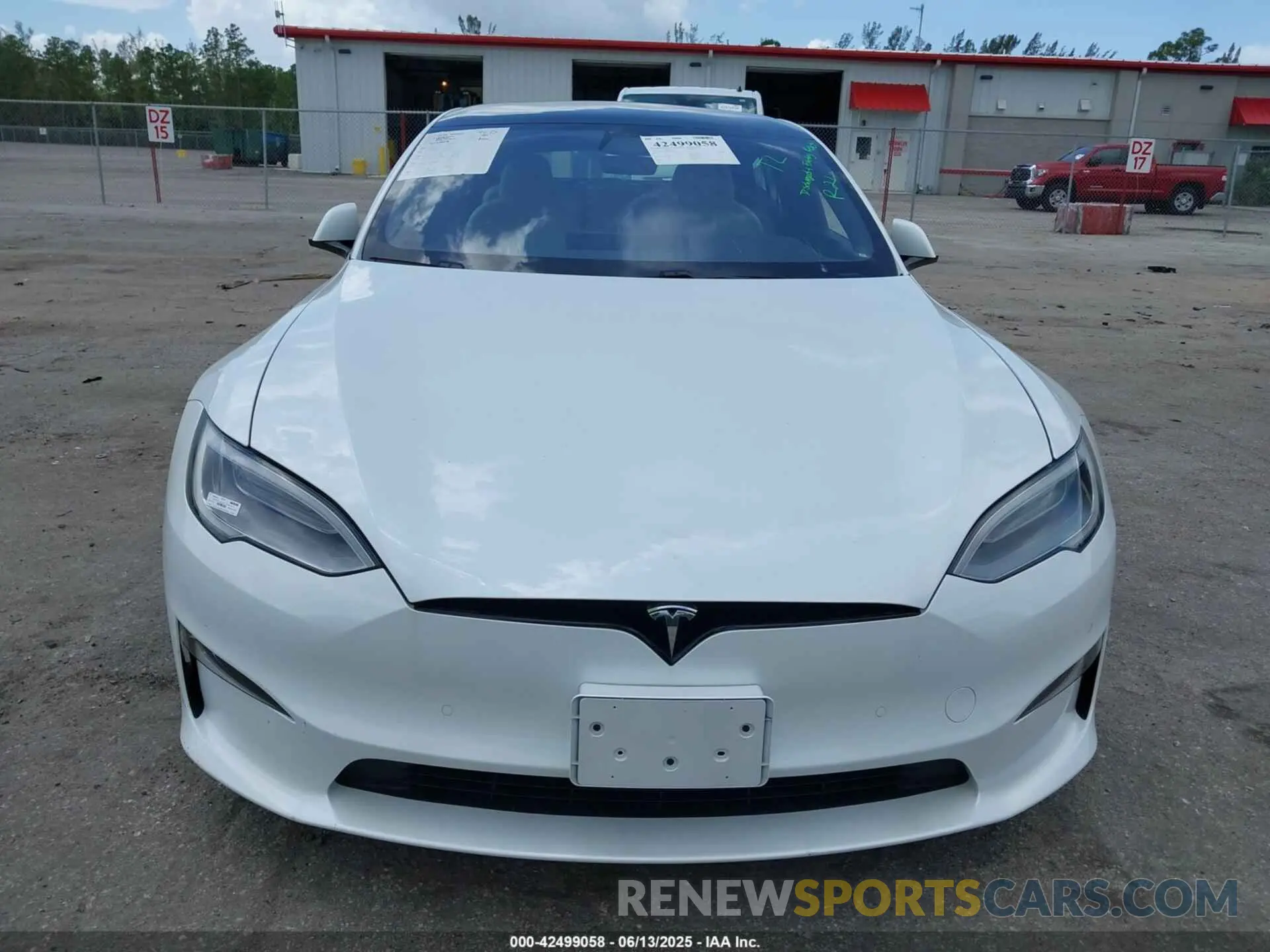 13 Фотография поврежденного автомобиля 5YJSA1E67MF436814 TESLA MODEL S 2021