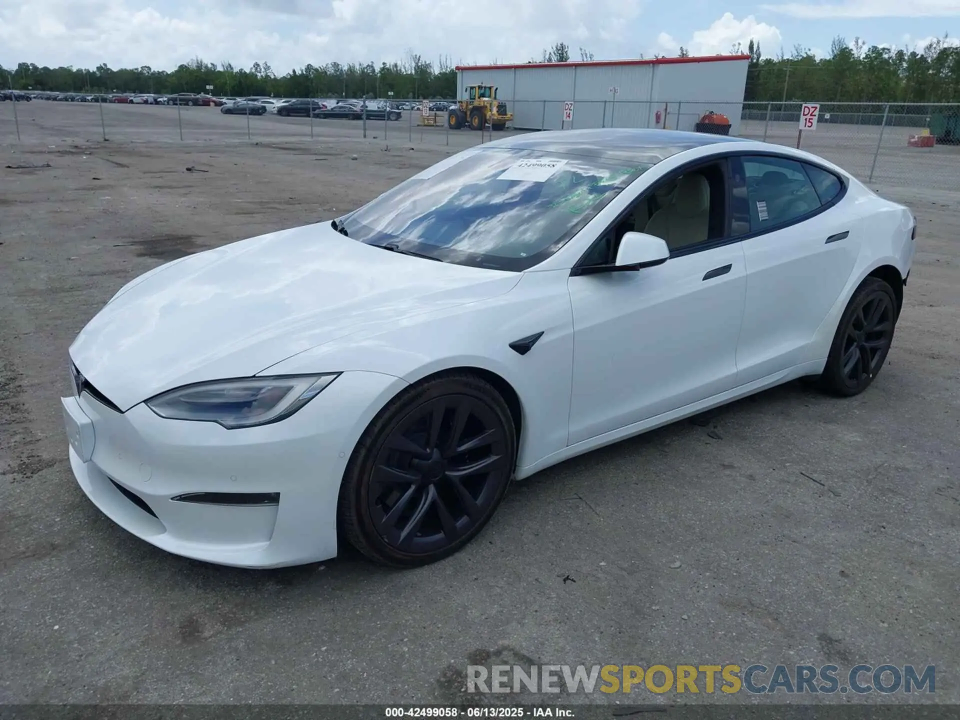2 Фотография поврежденного автомобиля 5YJSA1E67MF436814 TESLA MODEL S 2021