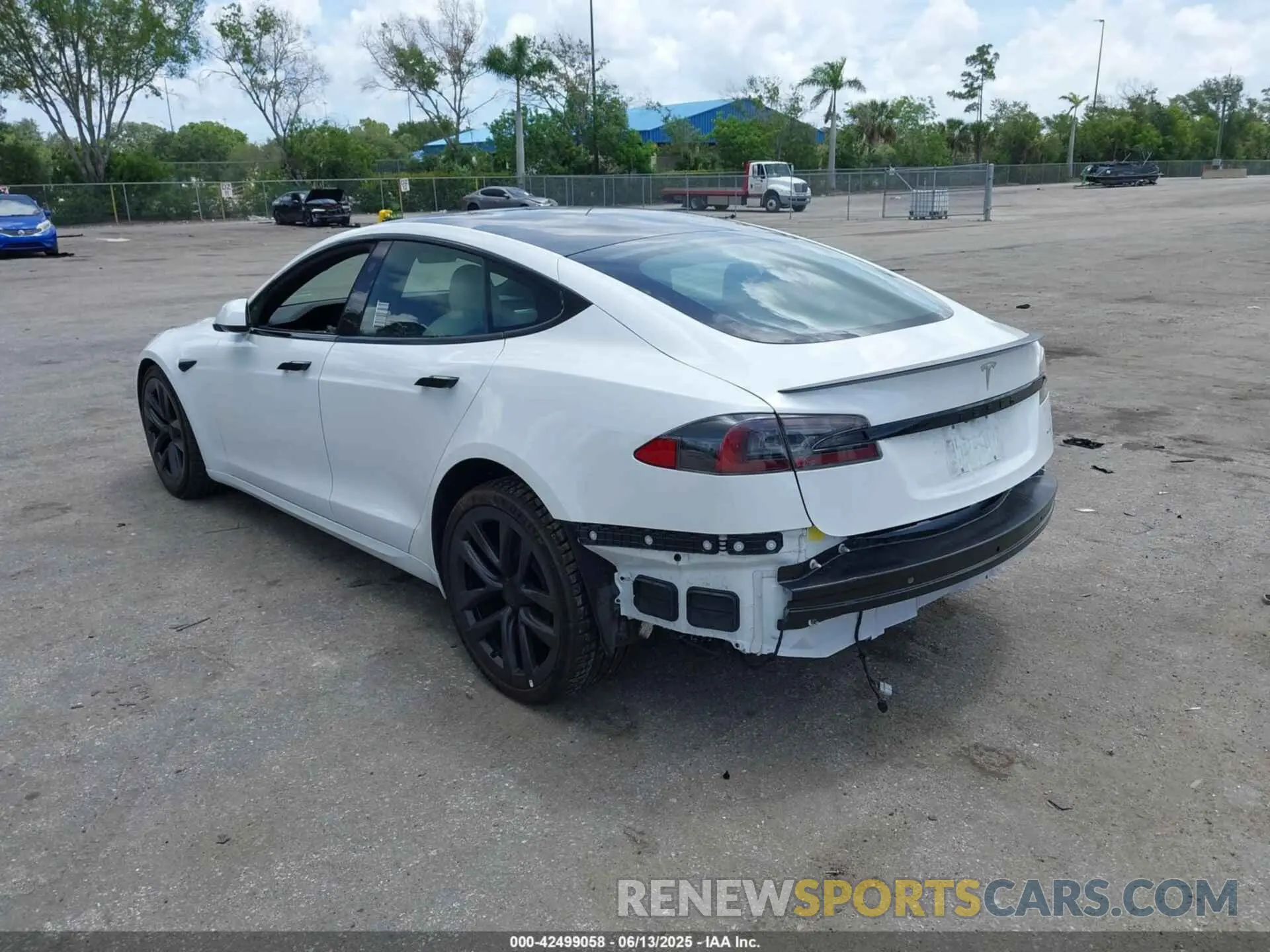 6 Фотография поврежденного автомобиля 5YJSA1E67MF436814 TESLA MODEL S 2021