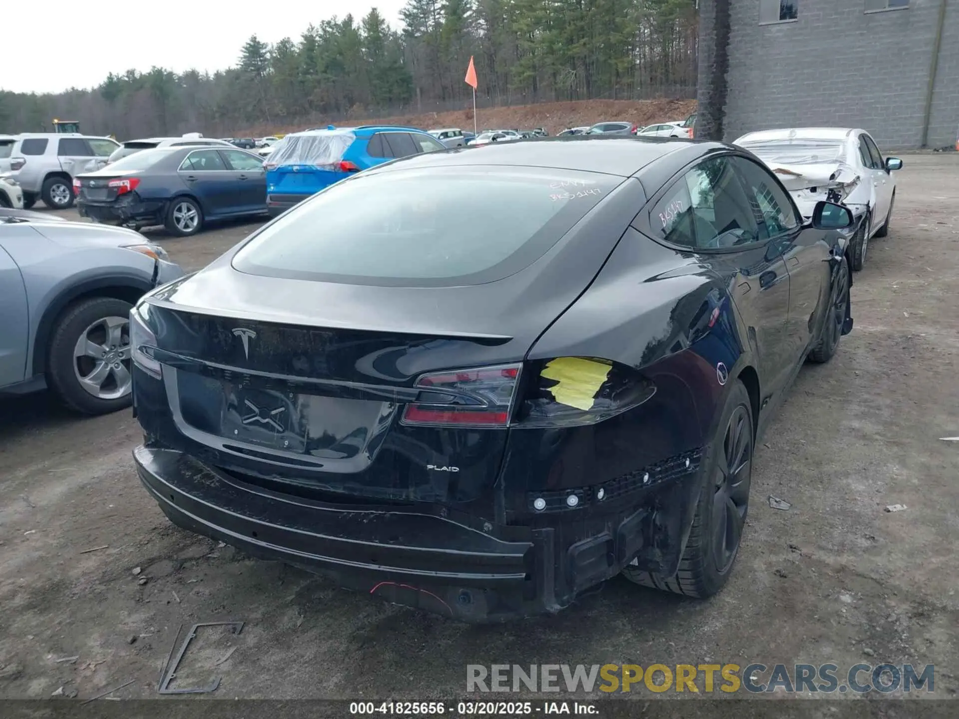 16 Фотография поврежденного автомобиля 5YJSA1E69MF439147 TESLA MODEL S 2021