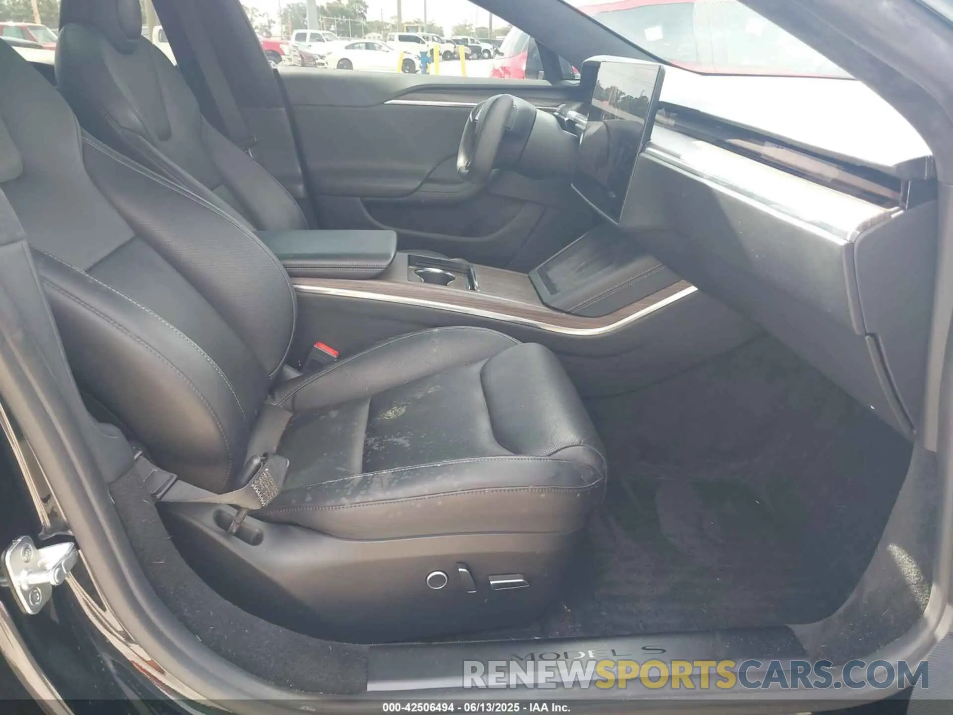 5 Photograph of a damaged car 5YJSA1E69MF454571 TESLA MODEL S 2021